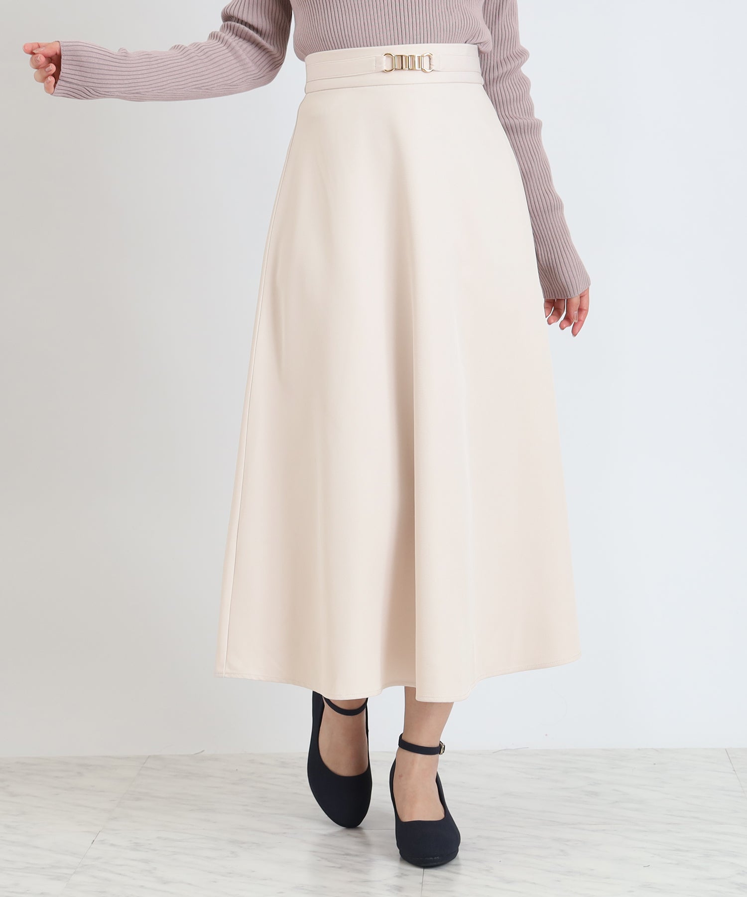 ベージュ　model:156cm  着用サイズ：S