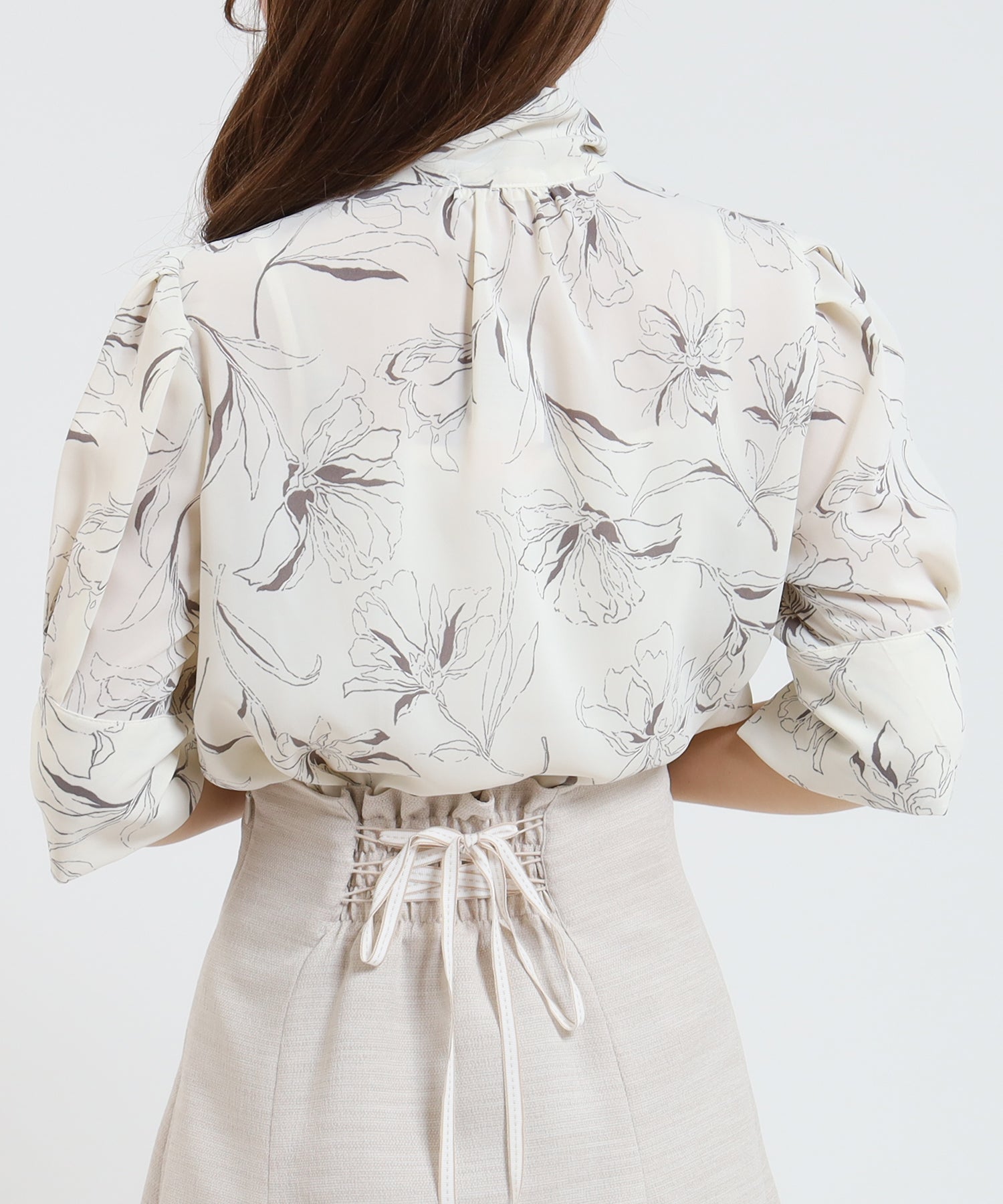 HYEON スワンスカート 黒 新品タグ付き】HYEON swan skirt ブラック S