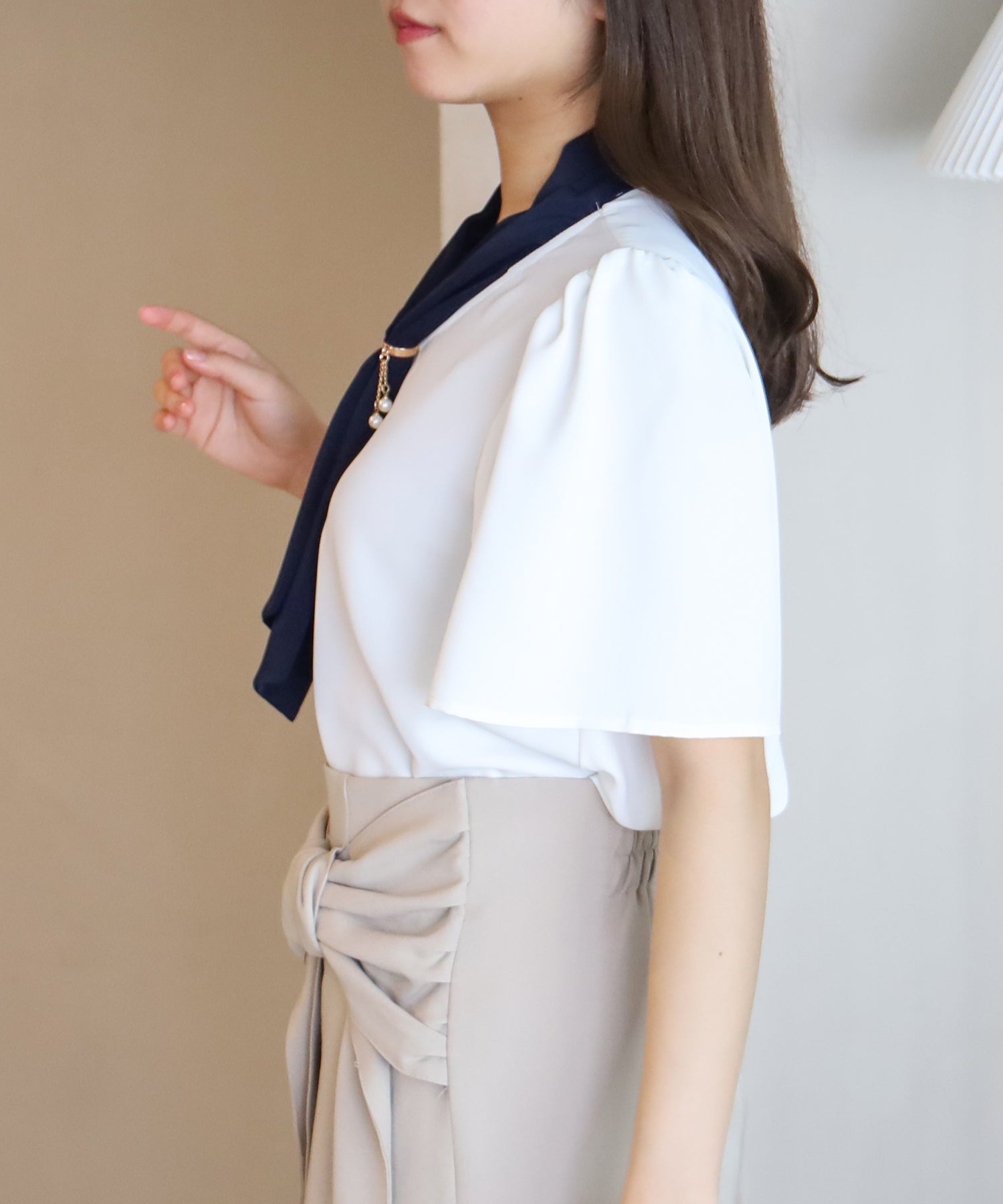 ホワイト×ネイビー　model：156　着用サイズ：M