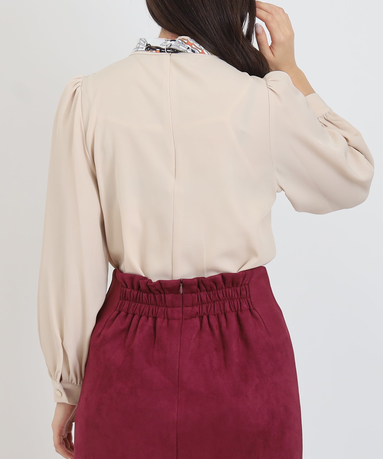 ベージュ　model：160　着用サイズ：M