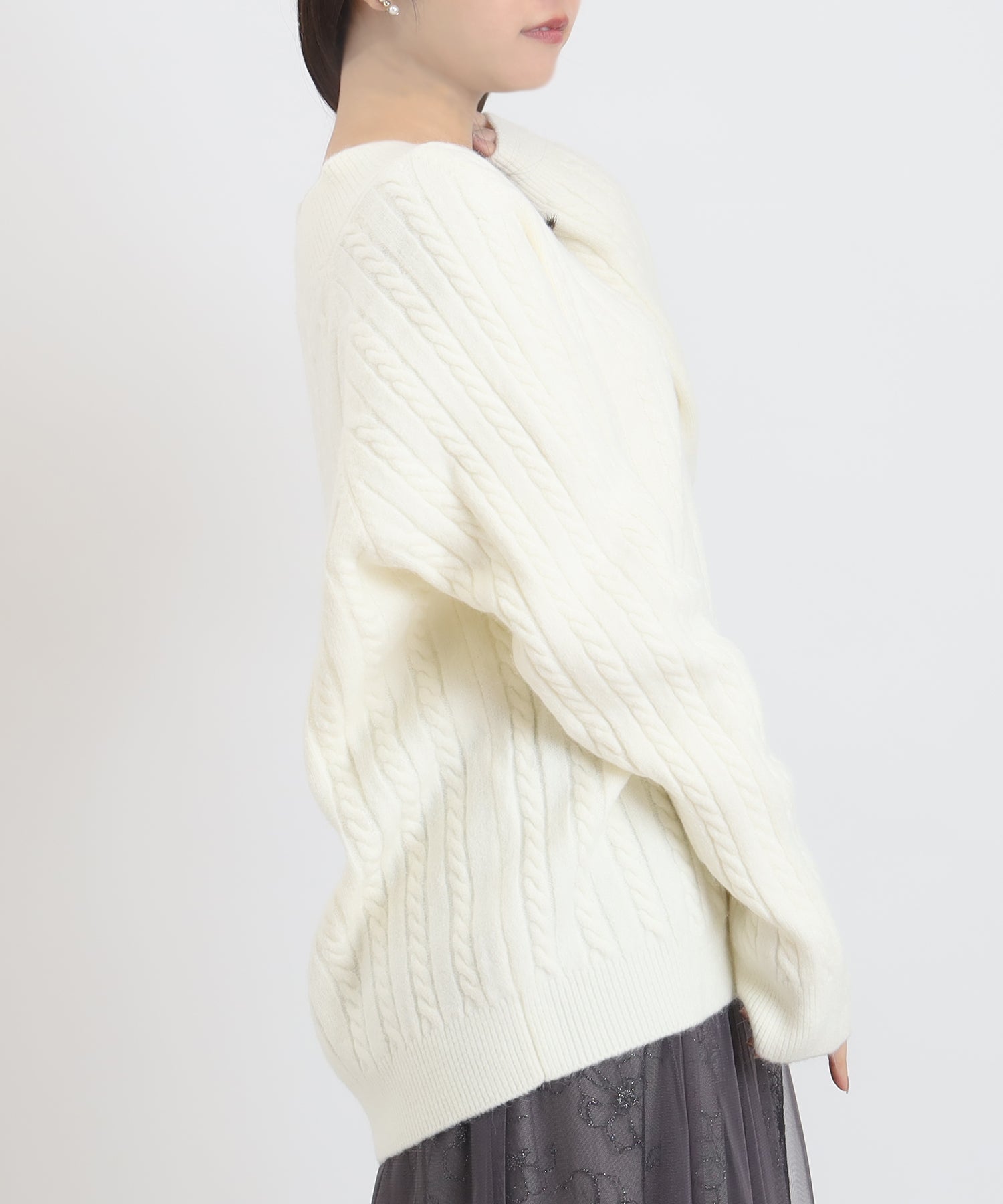 アイボリー　model：156　着用サイズ：M