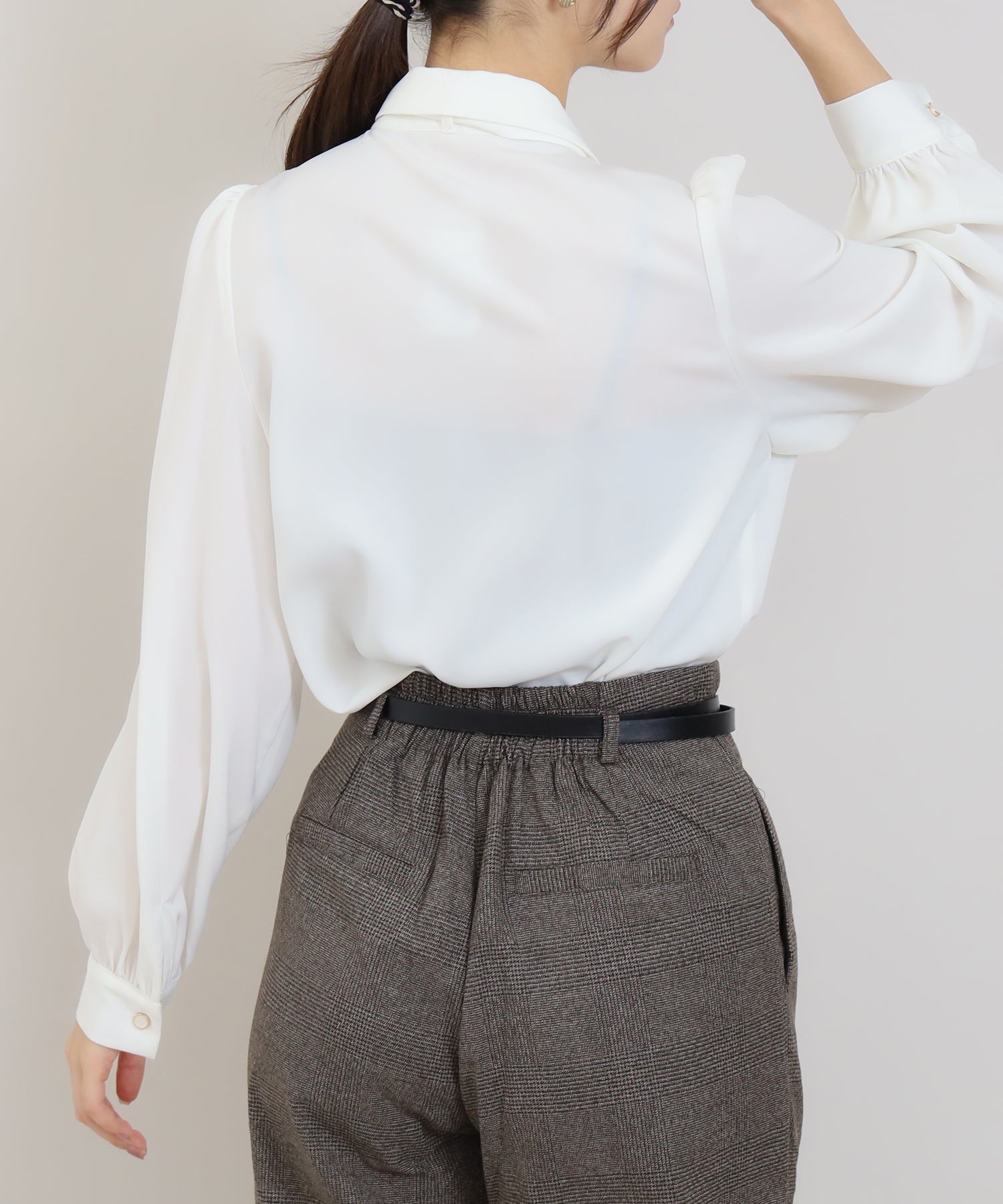 ホワイト　model：160　着用サイズ：M