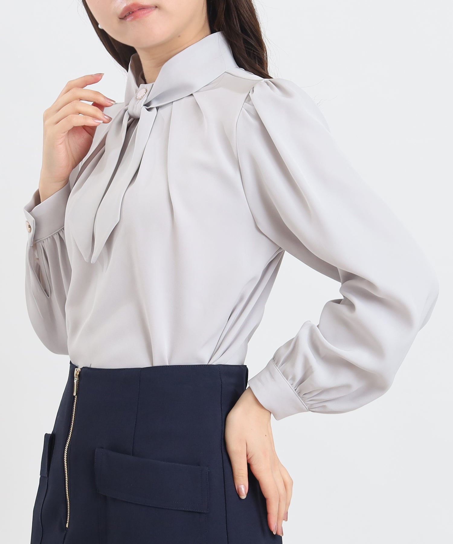 ライトグレー　model：156　着用サイズ：S