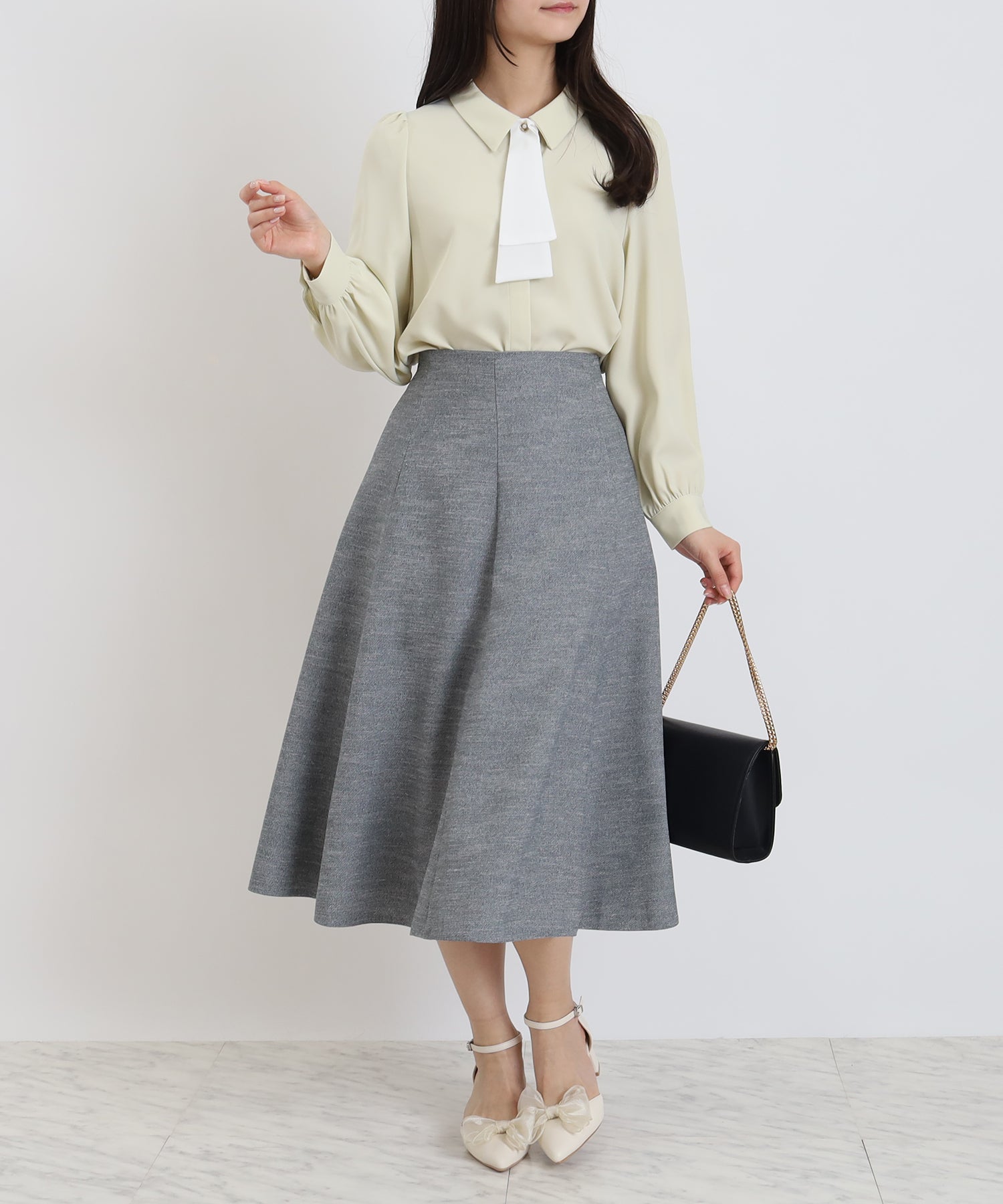 ライトグレー　model:156cm  着用サイズ：M