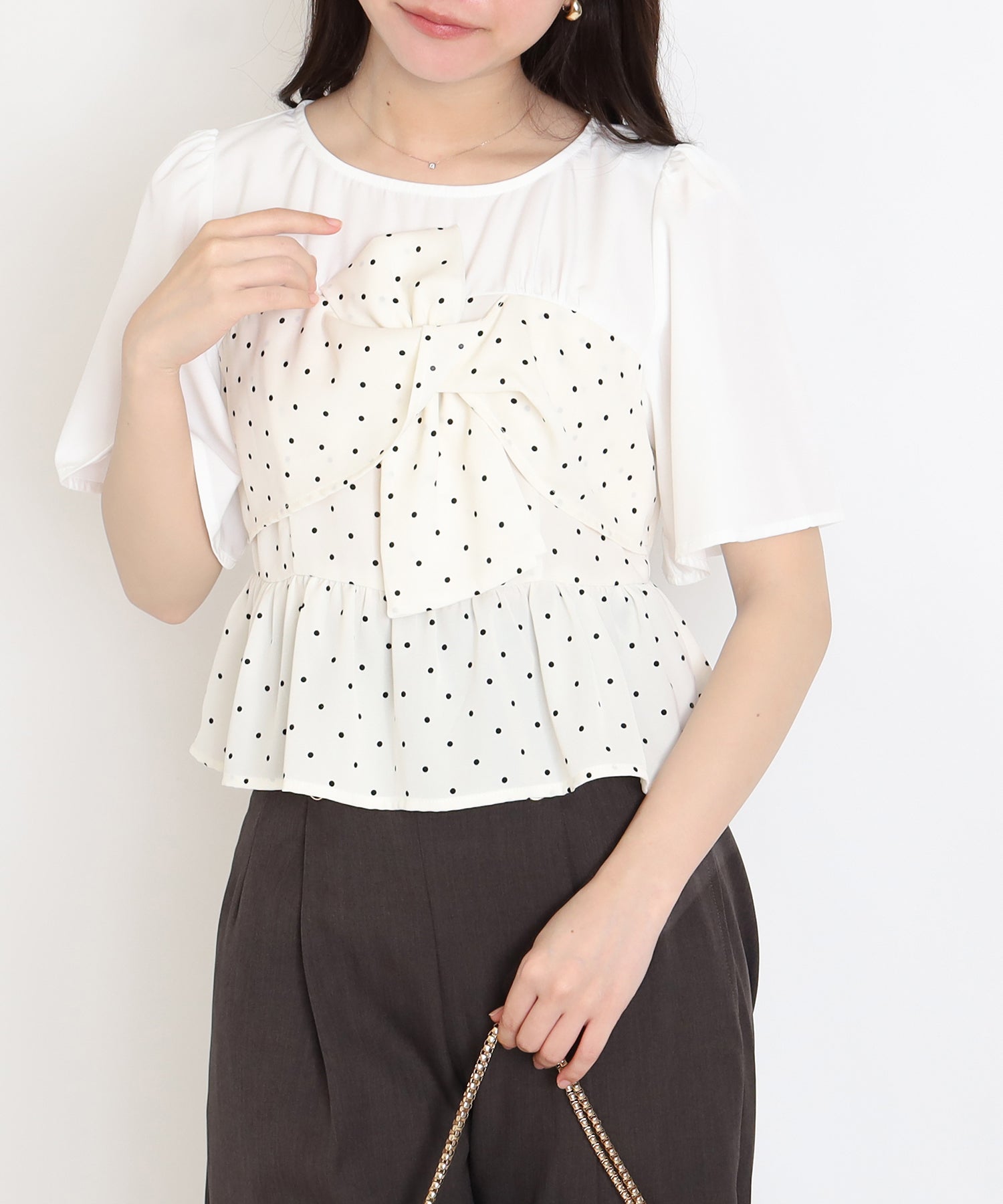 ホワイト(ドット柄）　model：156　着用サイズ：M