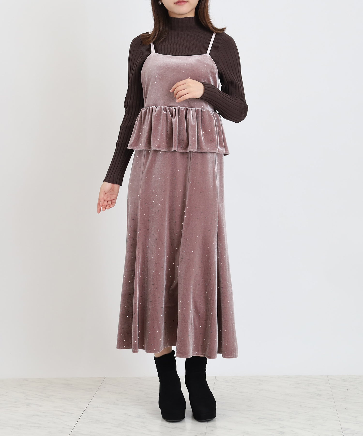 モカ　model：156　着用サイズ：M