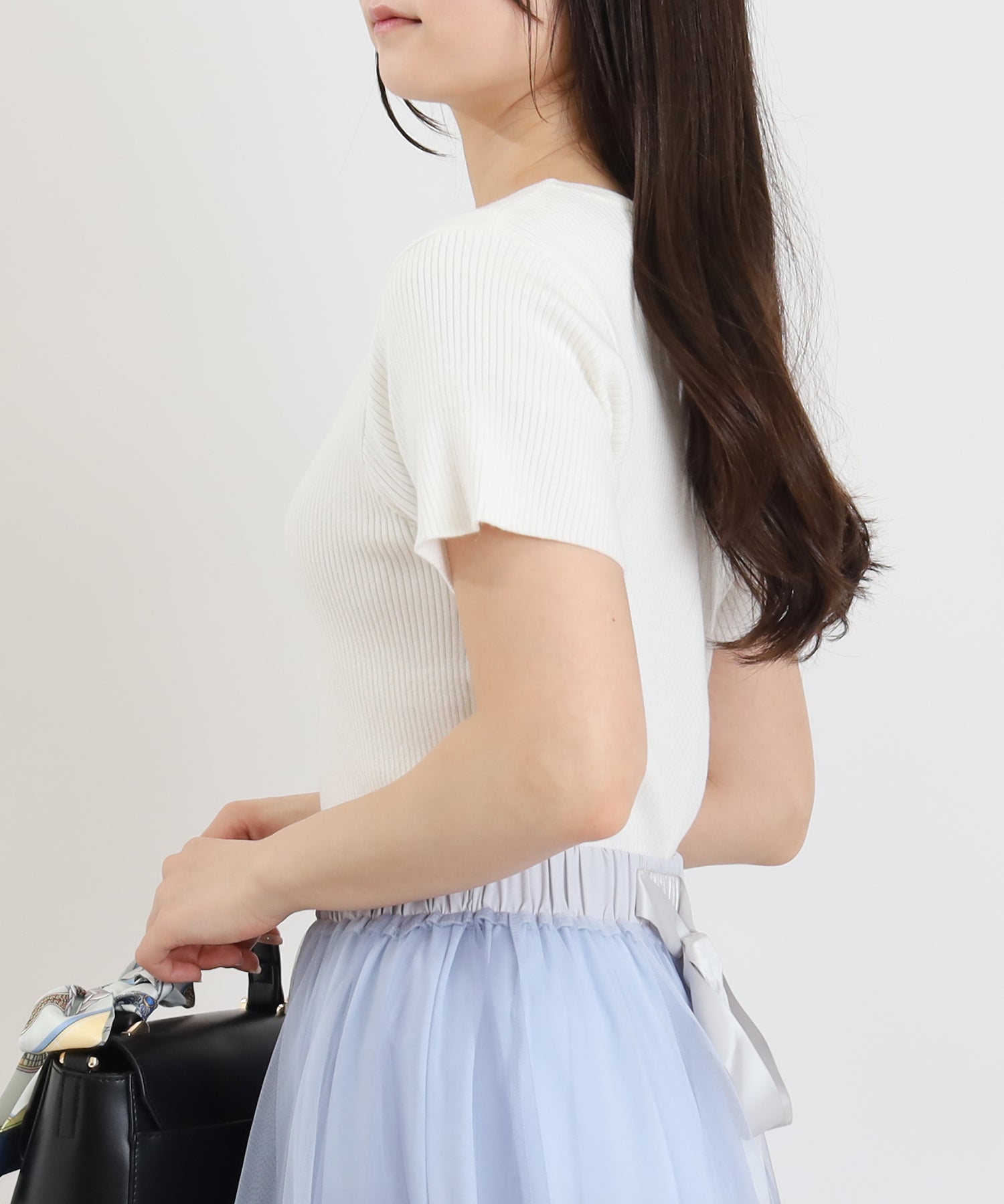 ホワイト　model：160　着用サイズ：M
