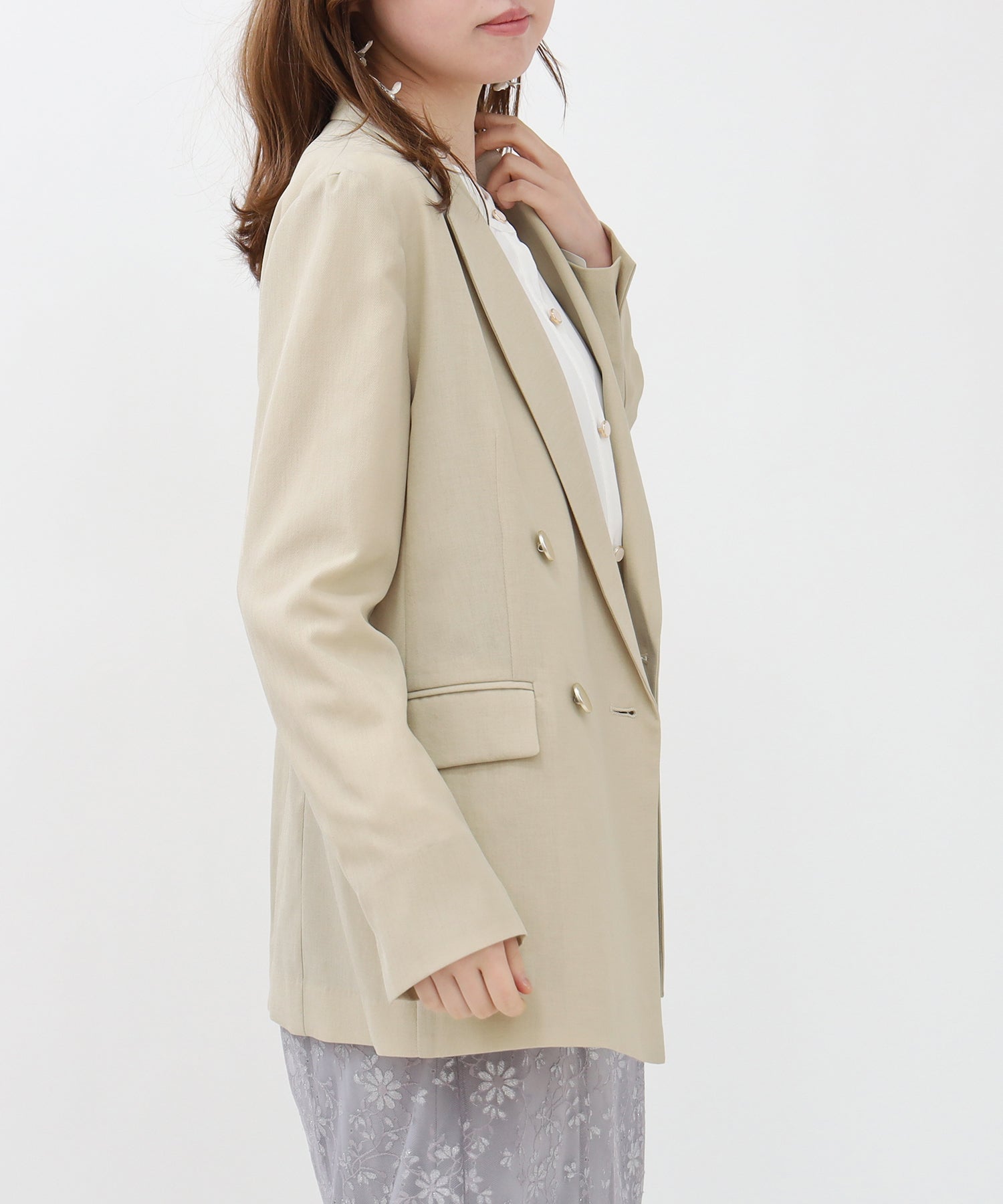 ベージュ　model：161cm　着用サイズ：M