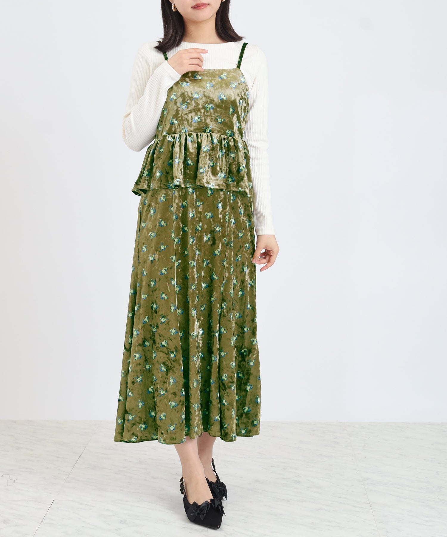 カーキ　model：156　着用サイズ：M