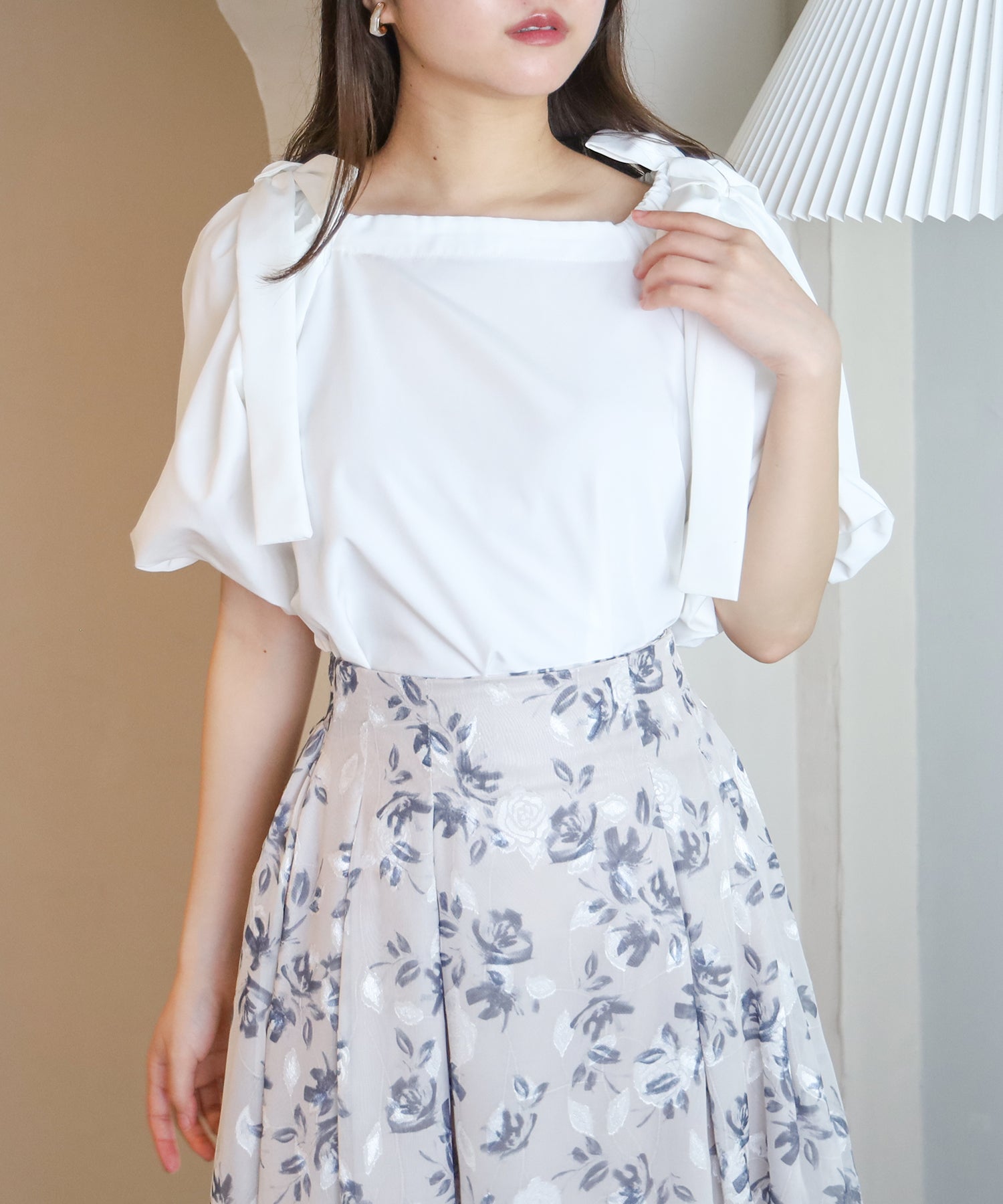 ホワイト　model：156　着用サイズ：M