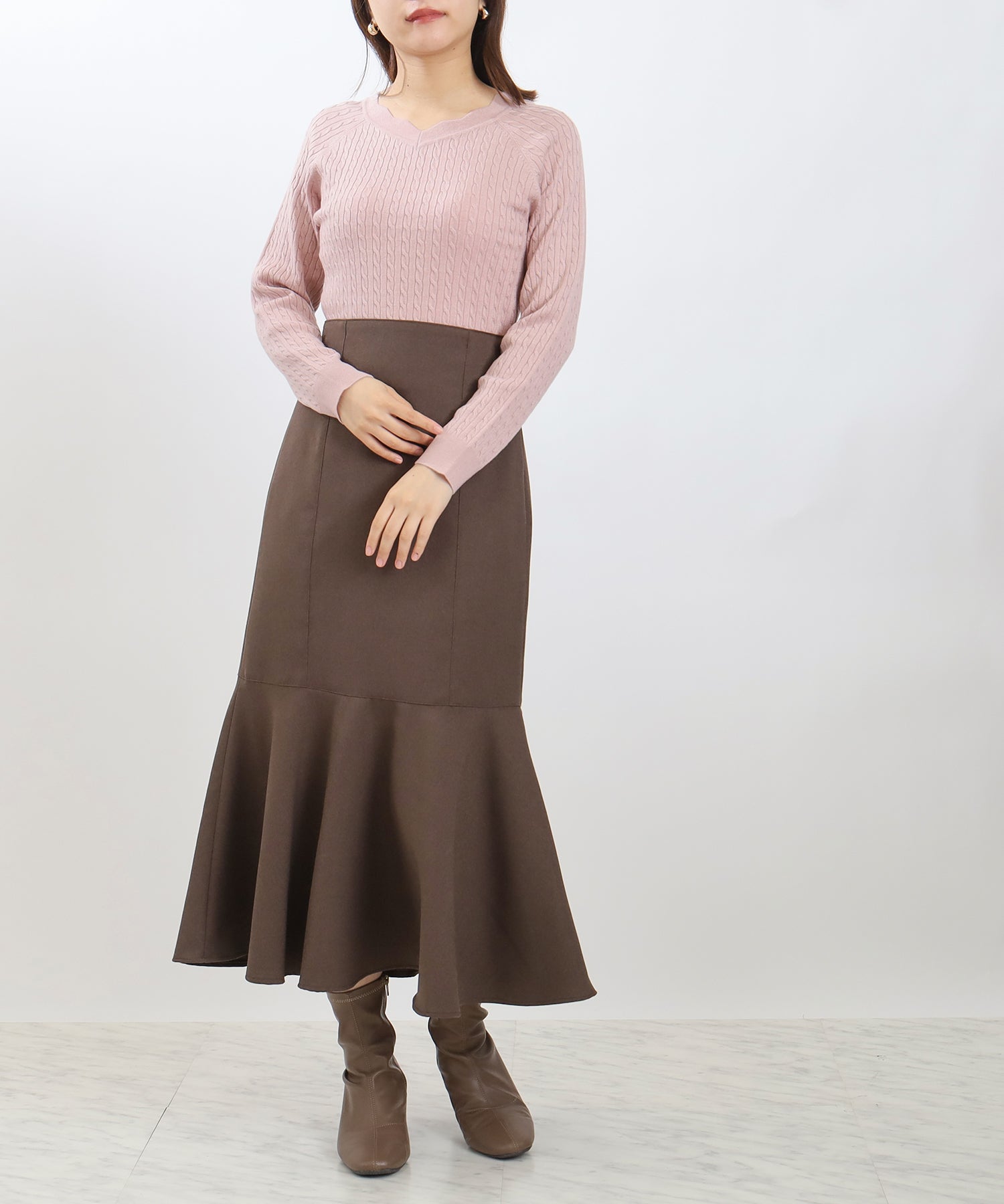 ピンクベージュ　model：156㎝　着用サイズ：M