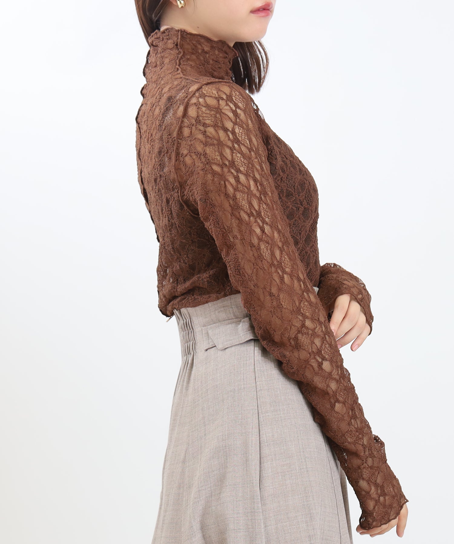 ブラウン　model：156　着用サイズ：M