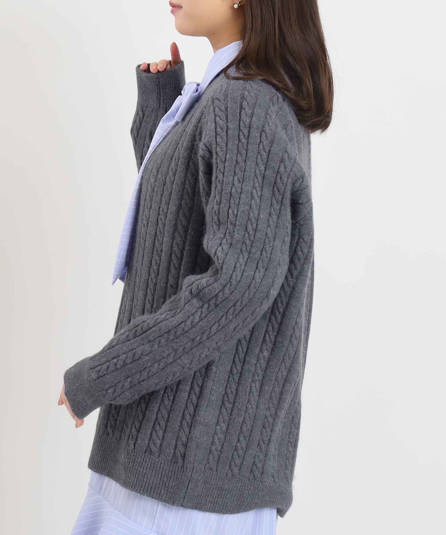 ライトグレー　model：156　着用サイズ：M