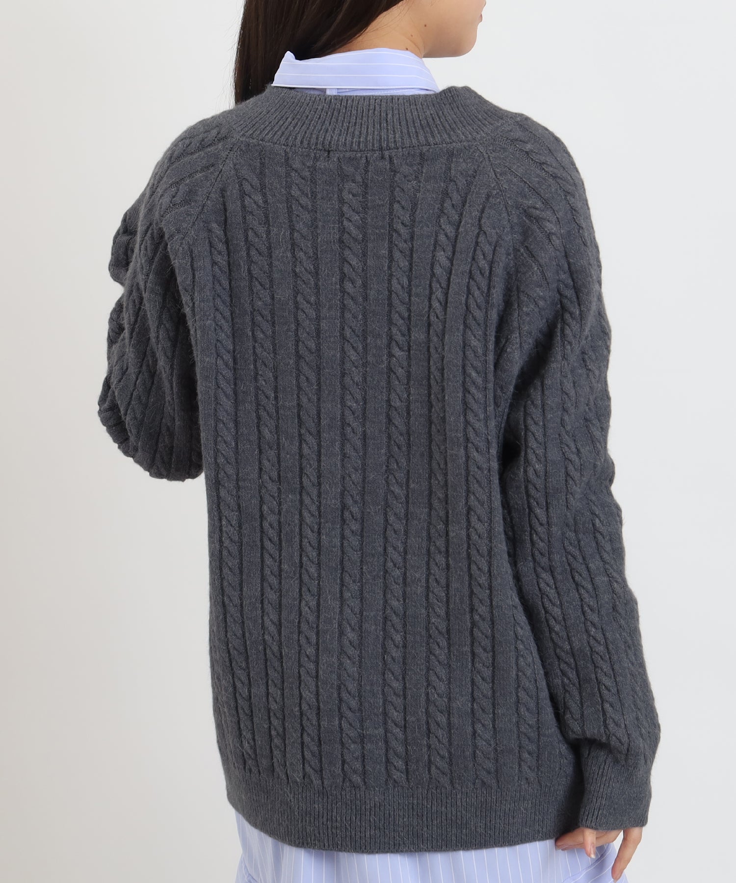 ライトグレー　model：156　着用サイズ：M