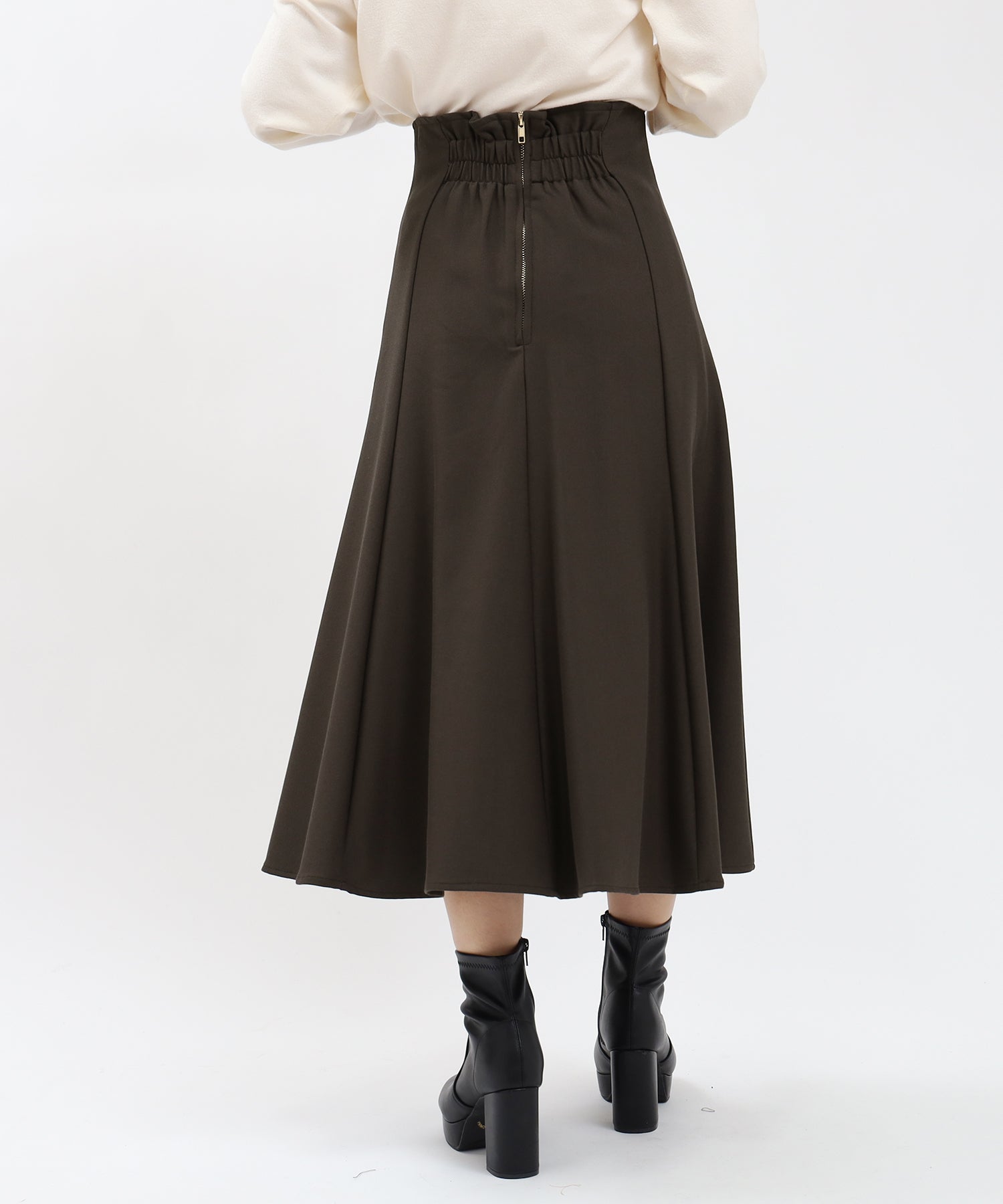 グレージュ　model:156cm　着用サイズ:M