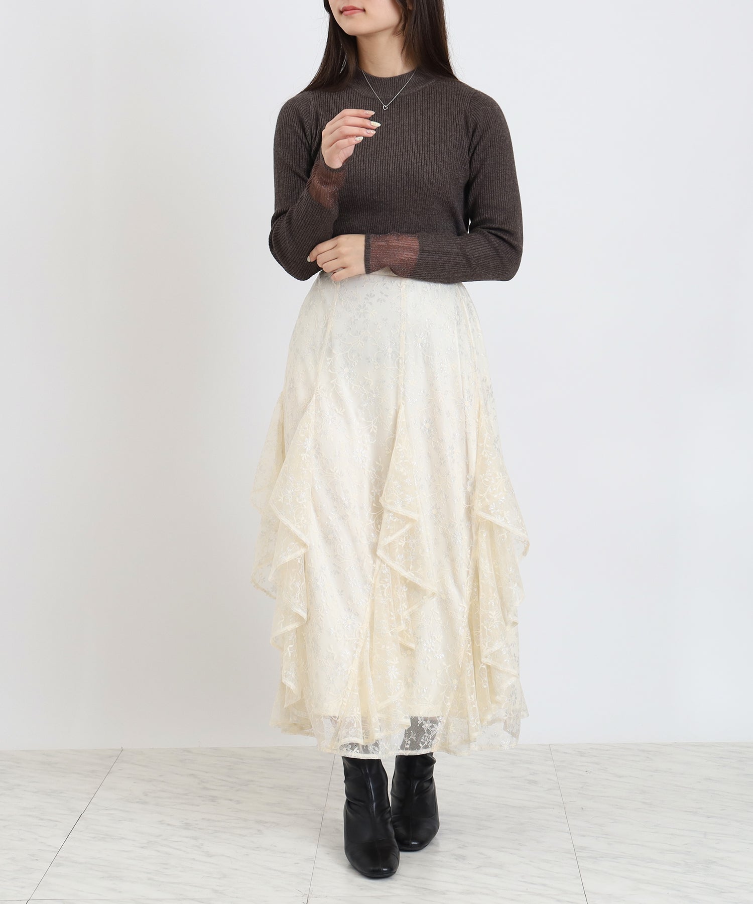 ブラウン　model：160　着用サイズ：M