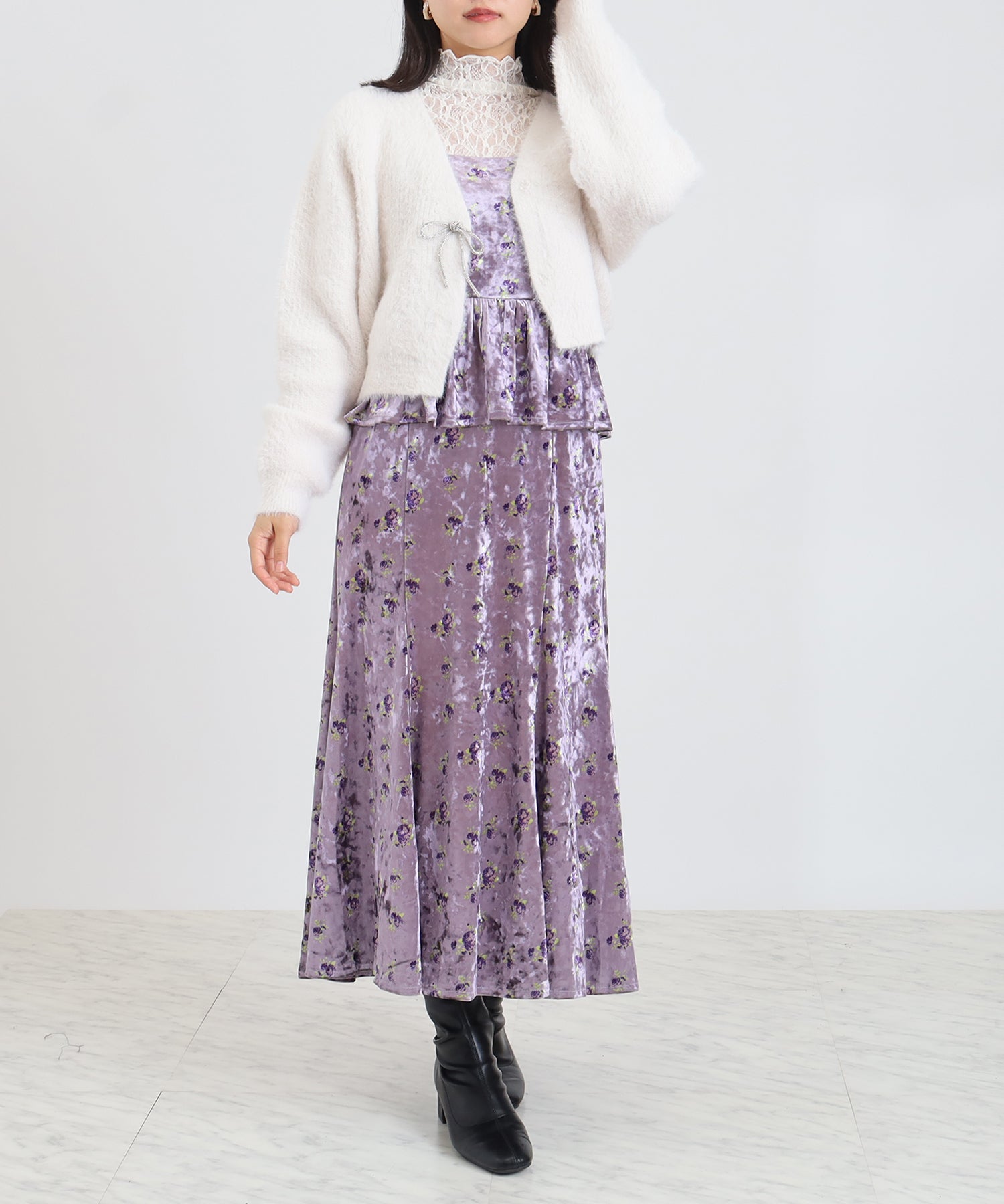 アイボリー　model：156　着用サイズ：M