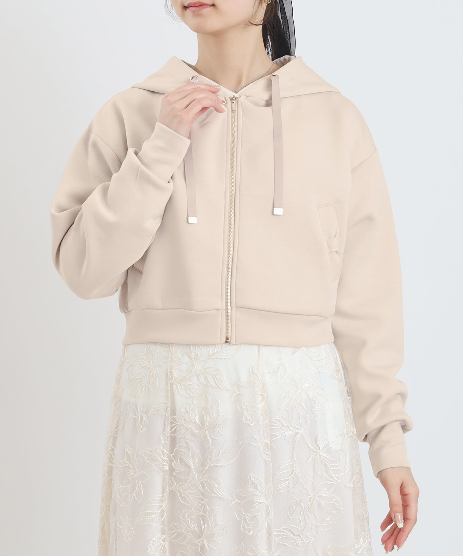 ベージュ　model:160cm  着用サイズ：M