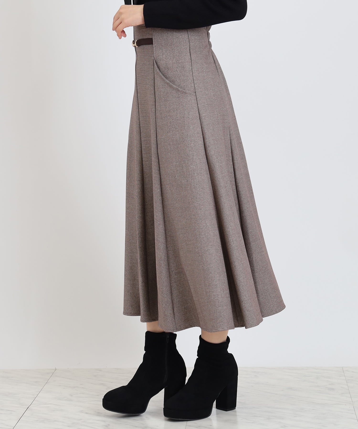 ブラウン　model:156cm  着用サイズ：S