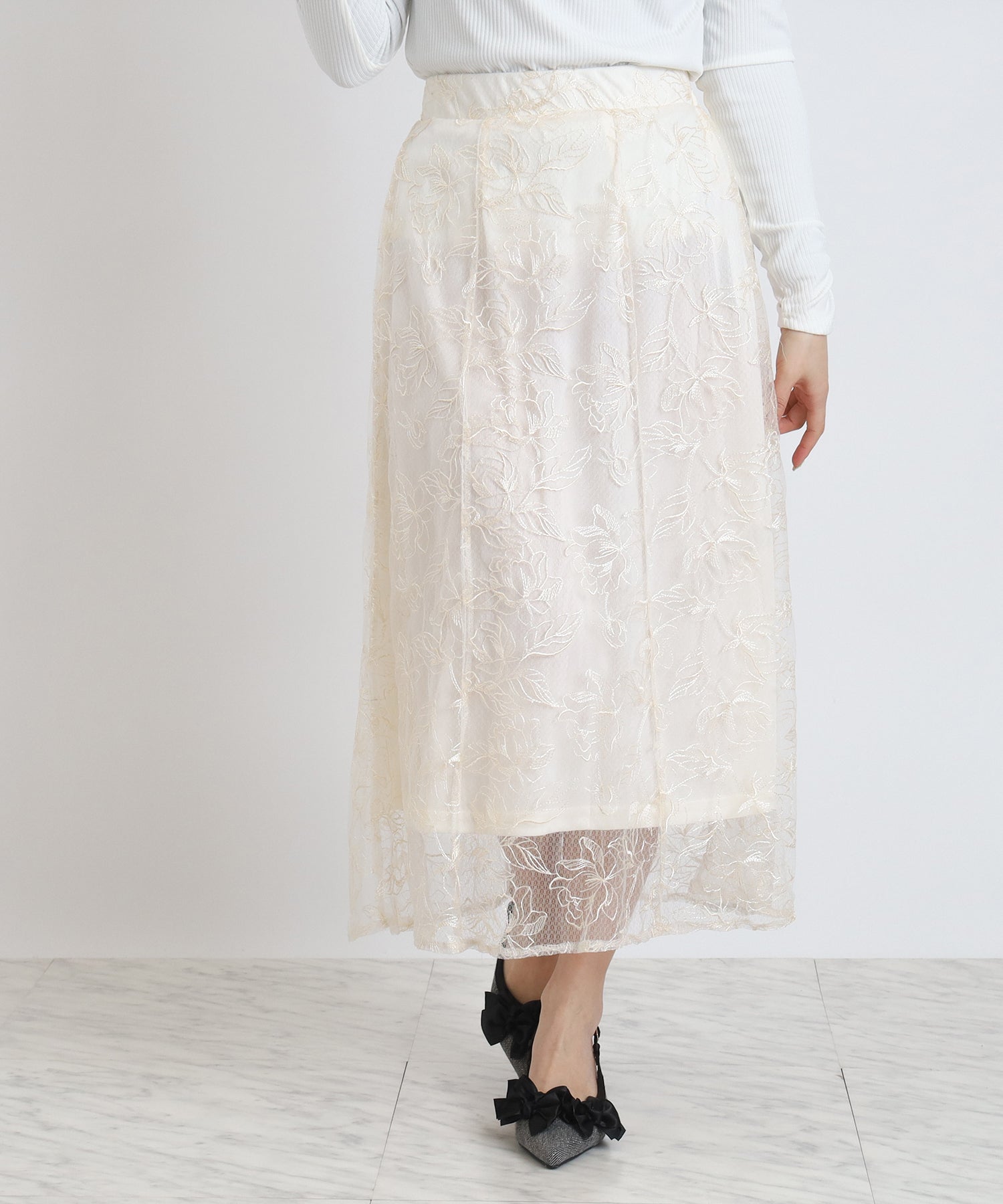 アイボリー　model：160　着用サイズ：M