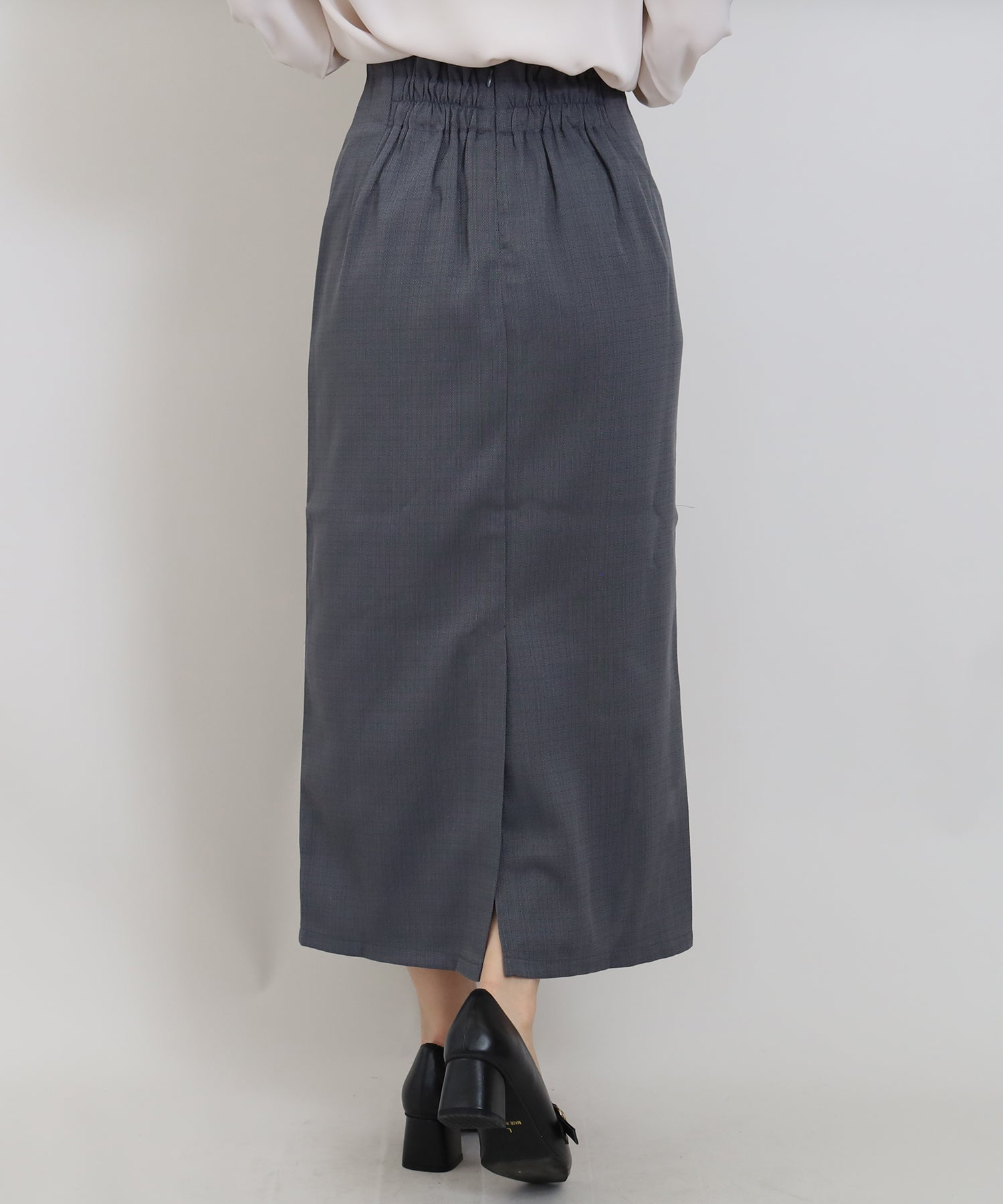 ライトグレー　model:156cm  着用サイズ：S