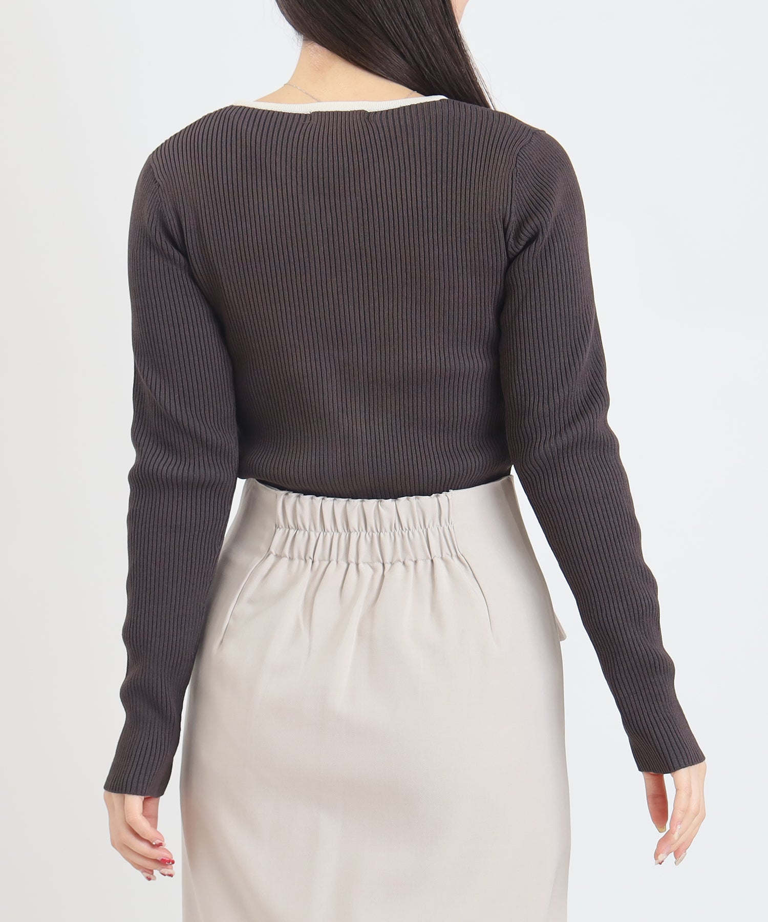 チャコール　model：160　着用サイズ：M