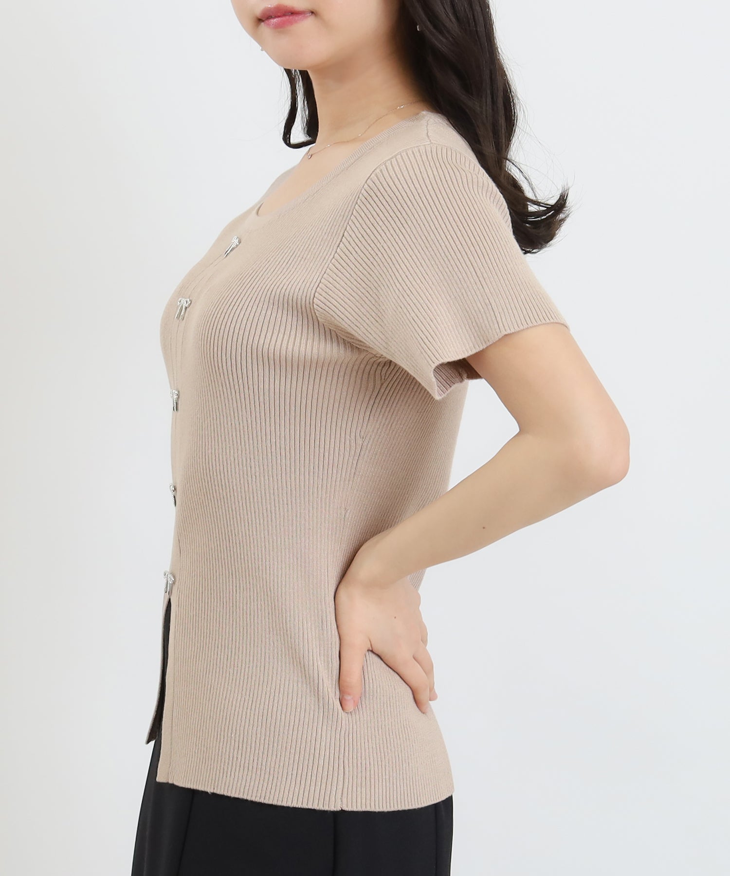 ベージュ　model：156　着用サイズ：M