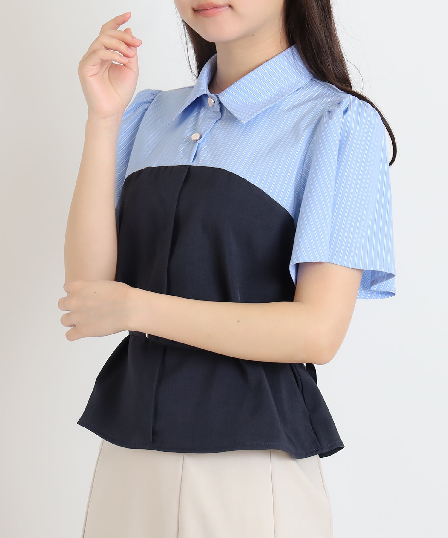 サックス(ストライプ)　model：156　着用サイズ：M