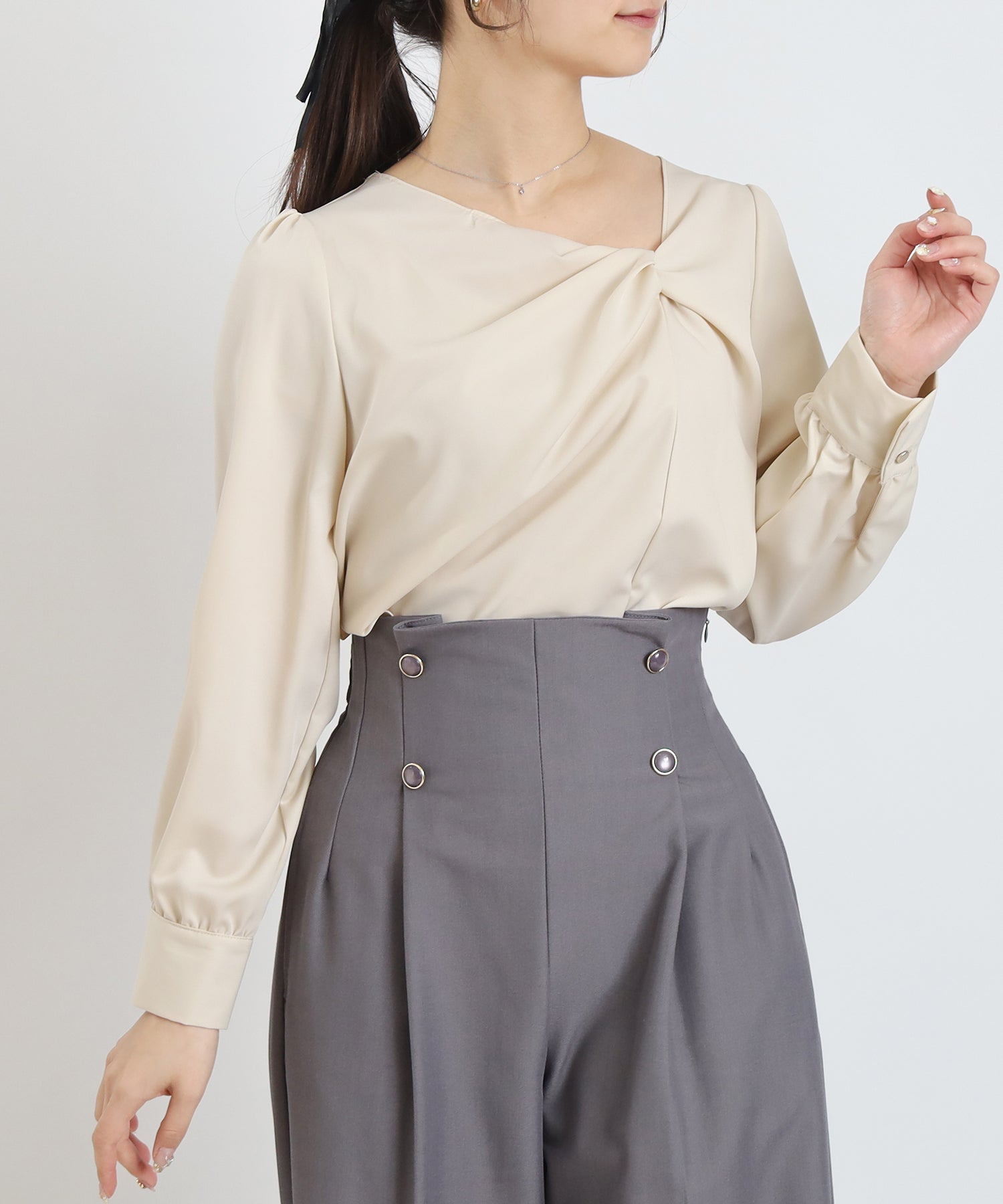 アイボリー　model：160　着用サイズ：M