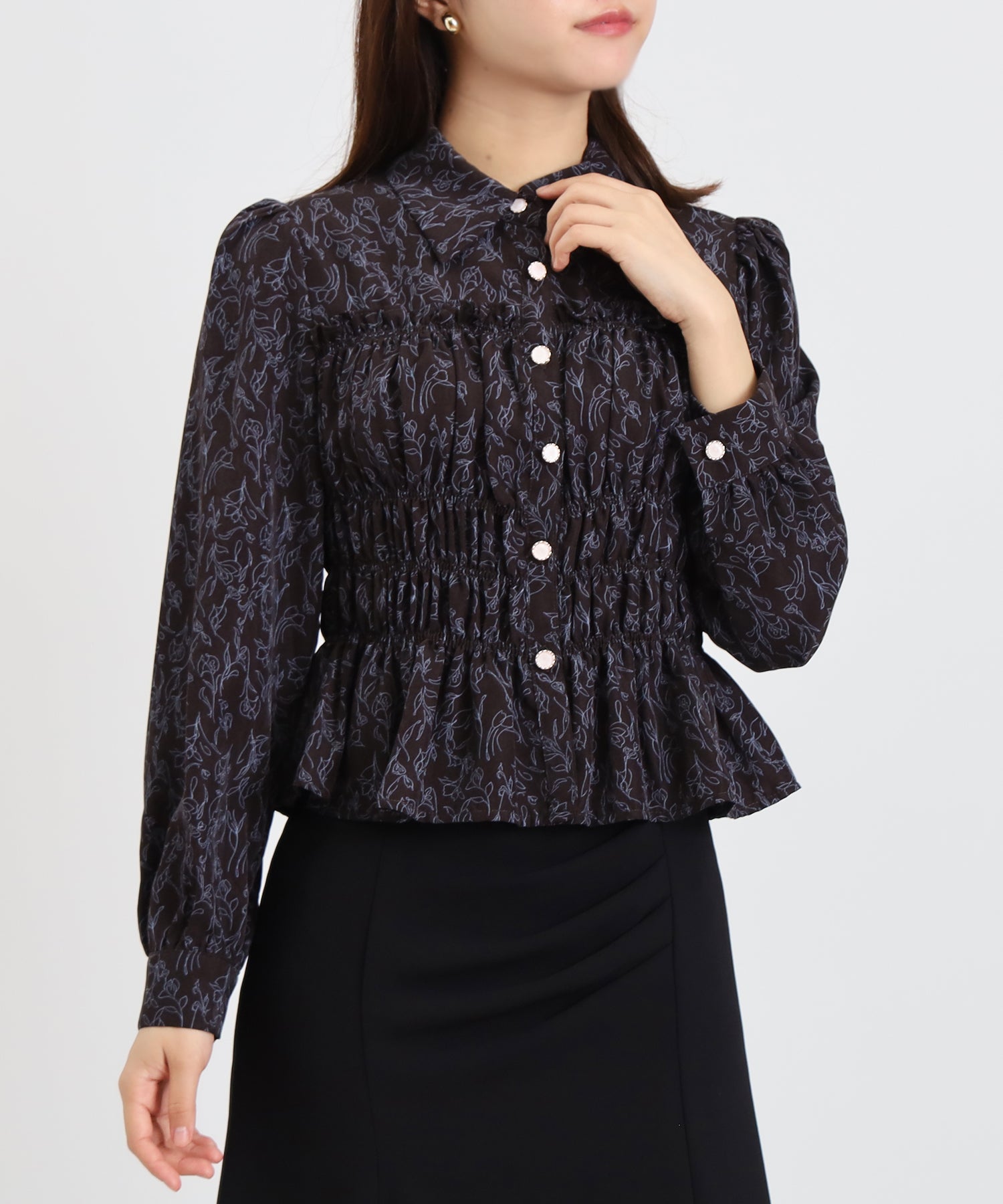 その他(花柄)　model：156　着用サイズ：M