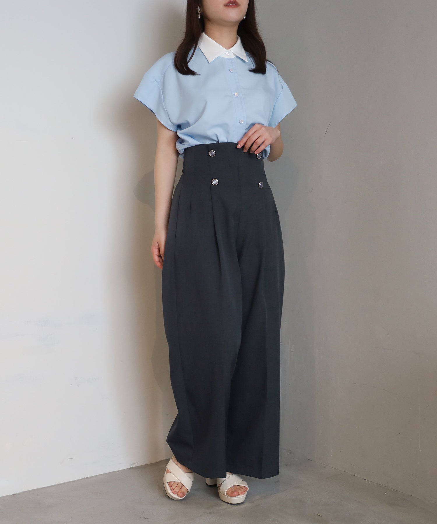 チャコール　model：156　着用サイズ：S

