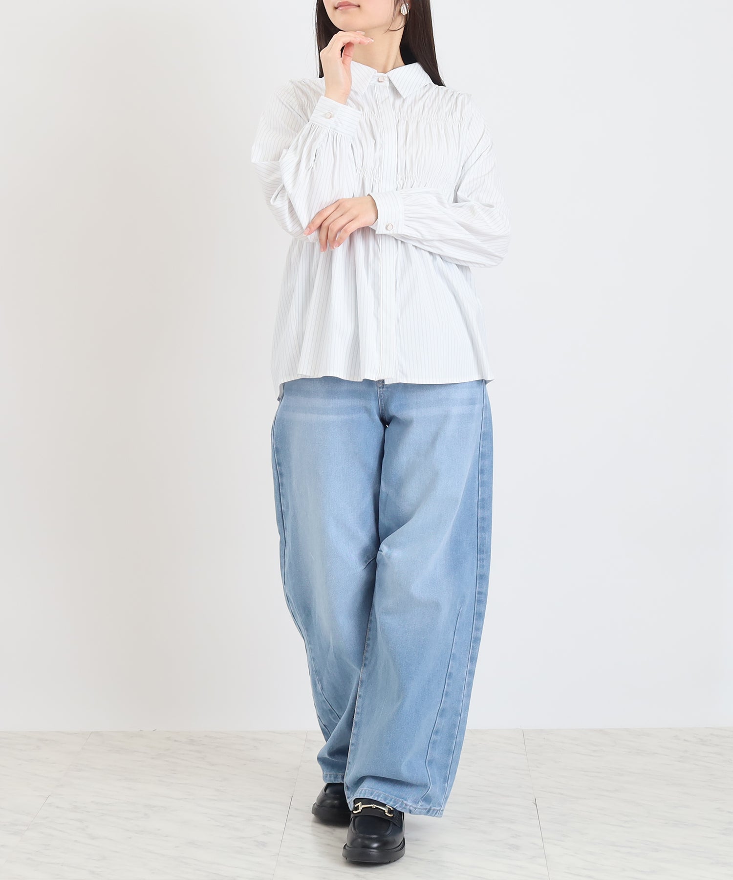 アイボリー(ストライプ)　model：160　着用サイズ：M