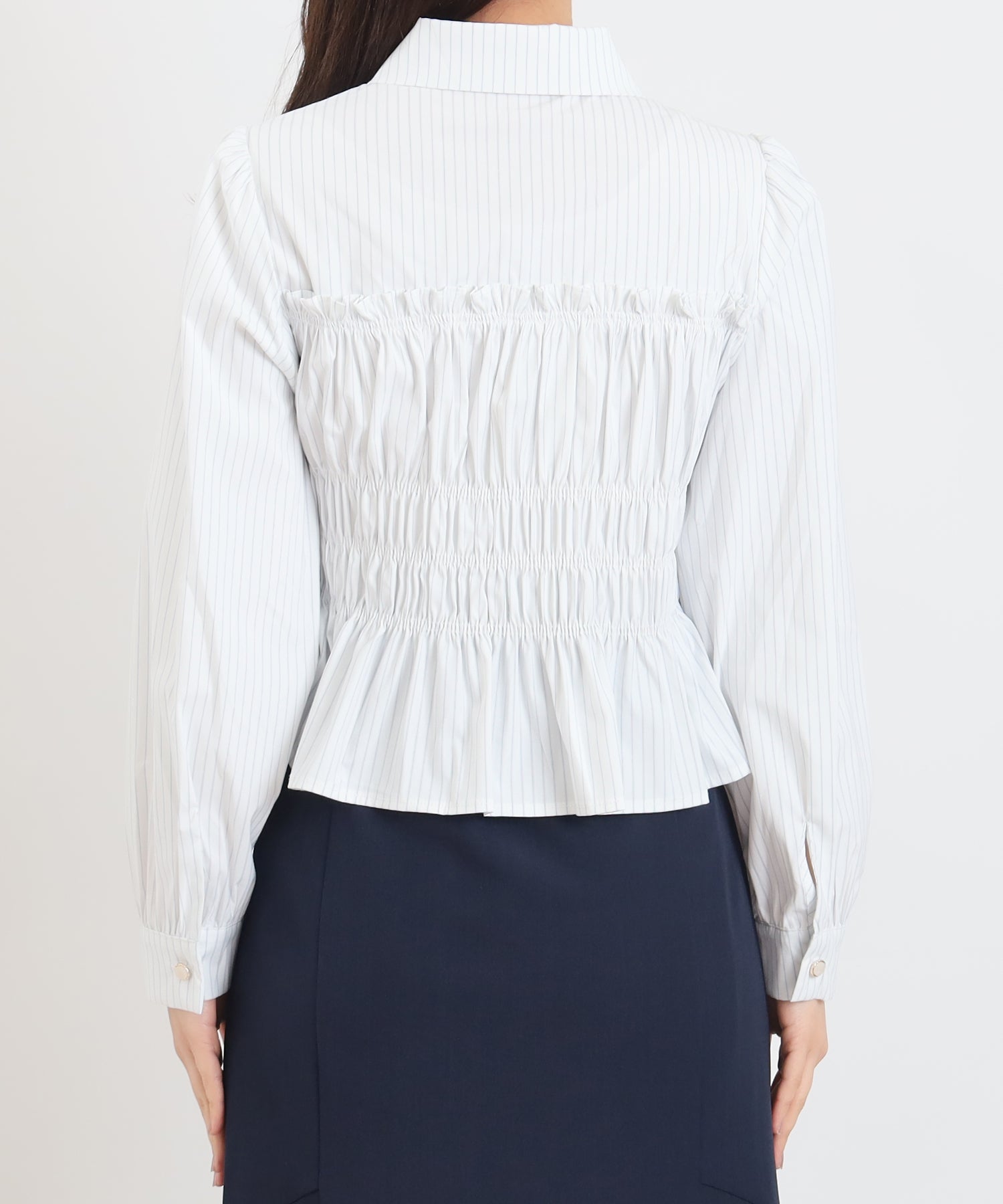 TIME SALE】【再入荷】シャーリングクロップド ストライプシャツ