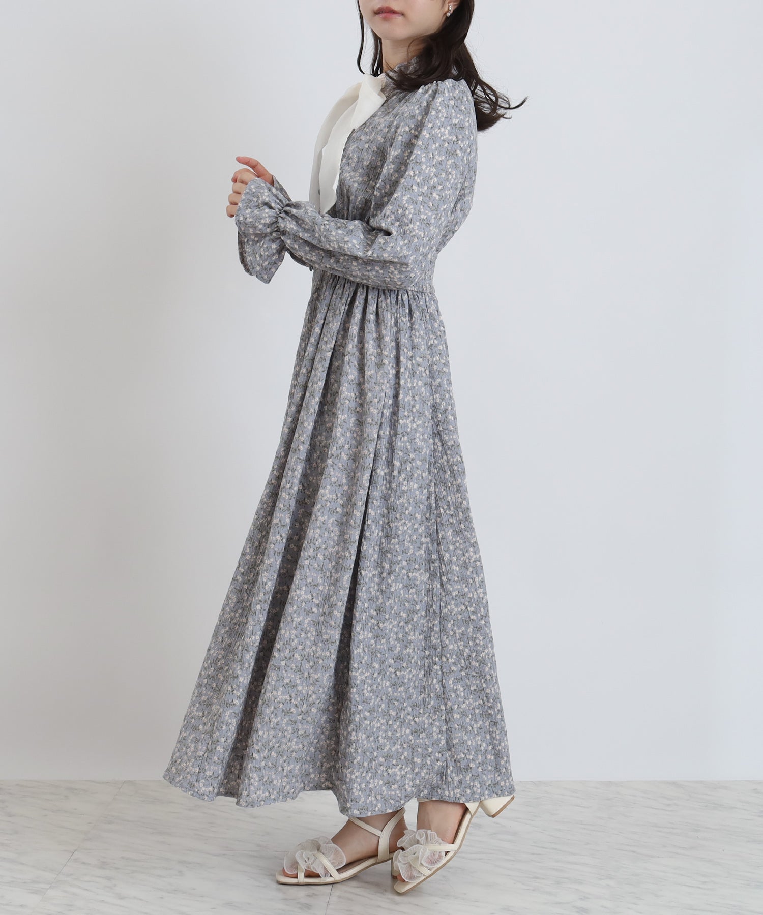 ブルー　model：156　着用サイズ：M