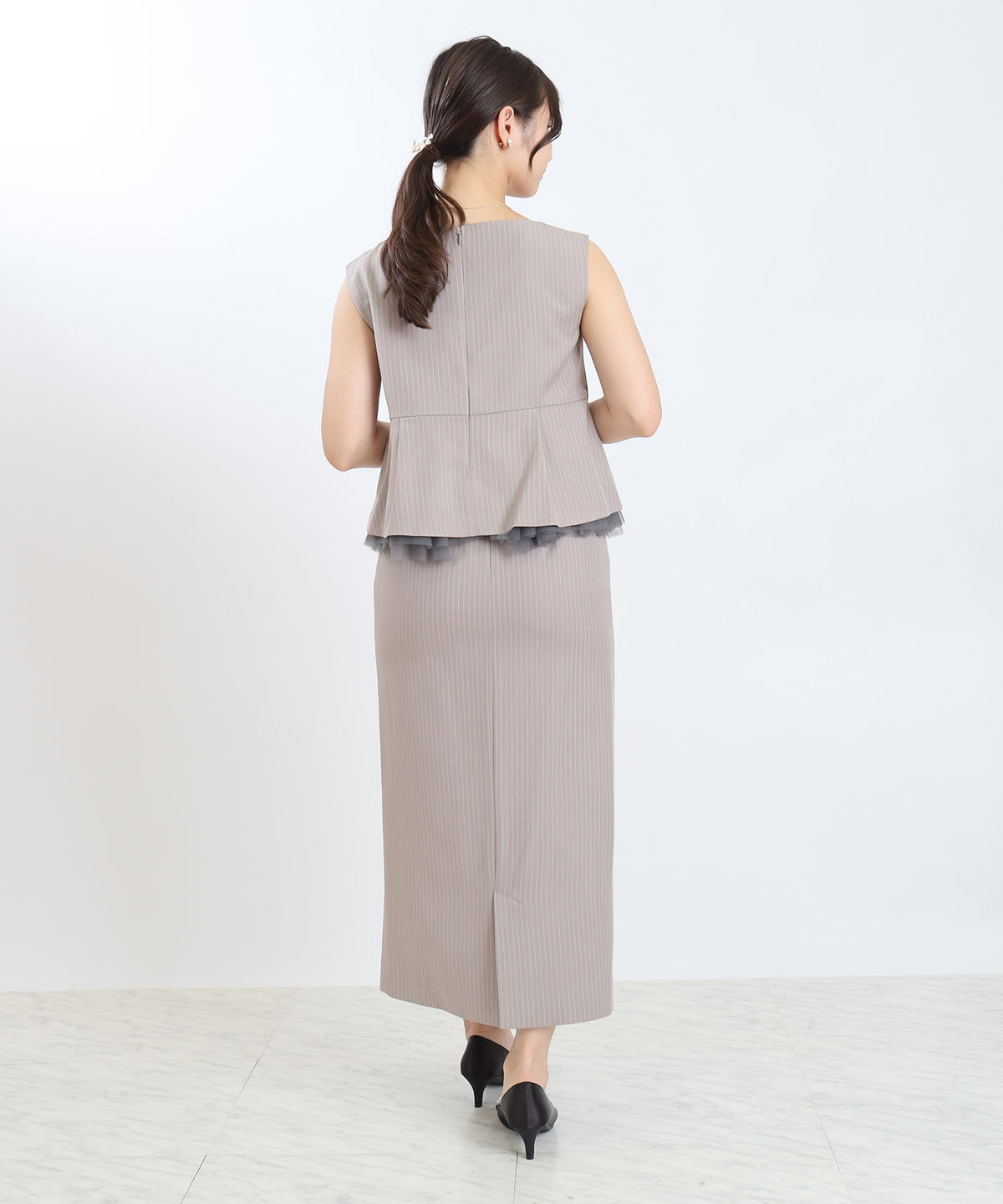 ライトグレー　model:160cm  着用サイズ：M