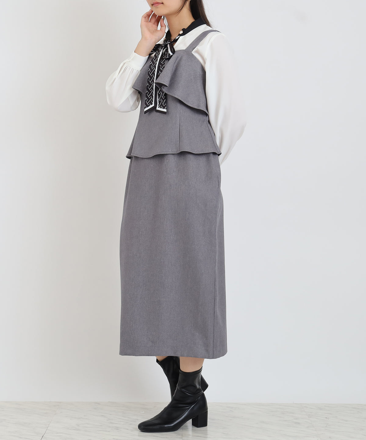 ライトグレー　model:160cm  着用サイズ：M