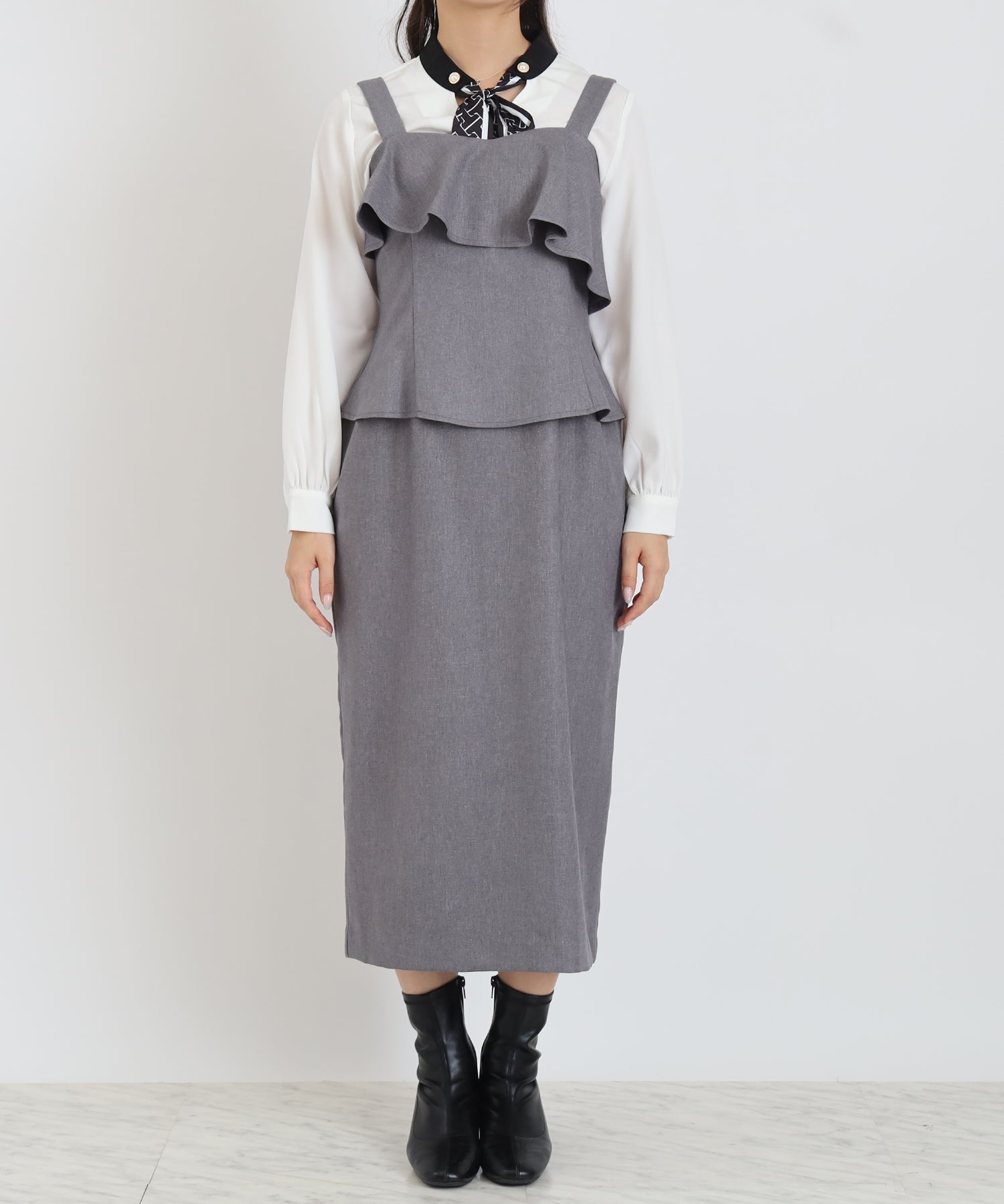 ペプラムタイトシルエットジャンスカ