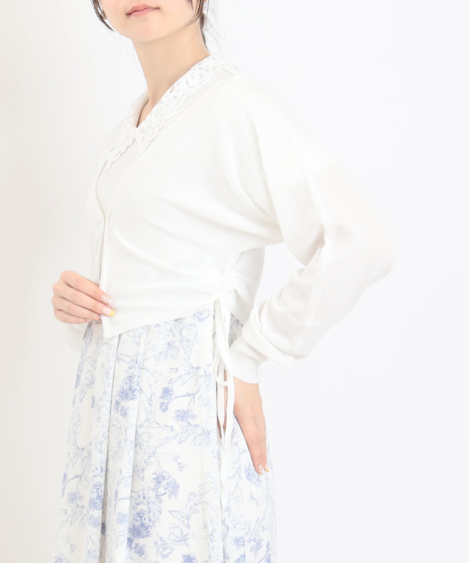 ホワイト　model：160　着用サイズ：M