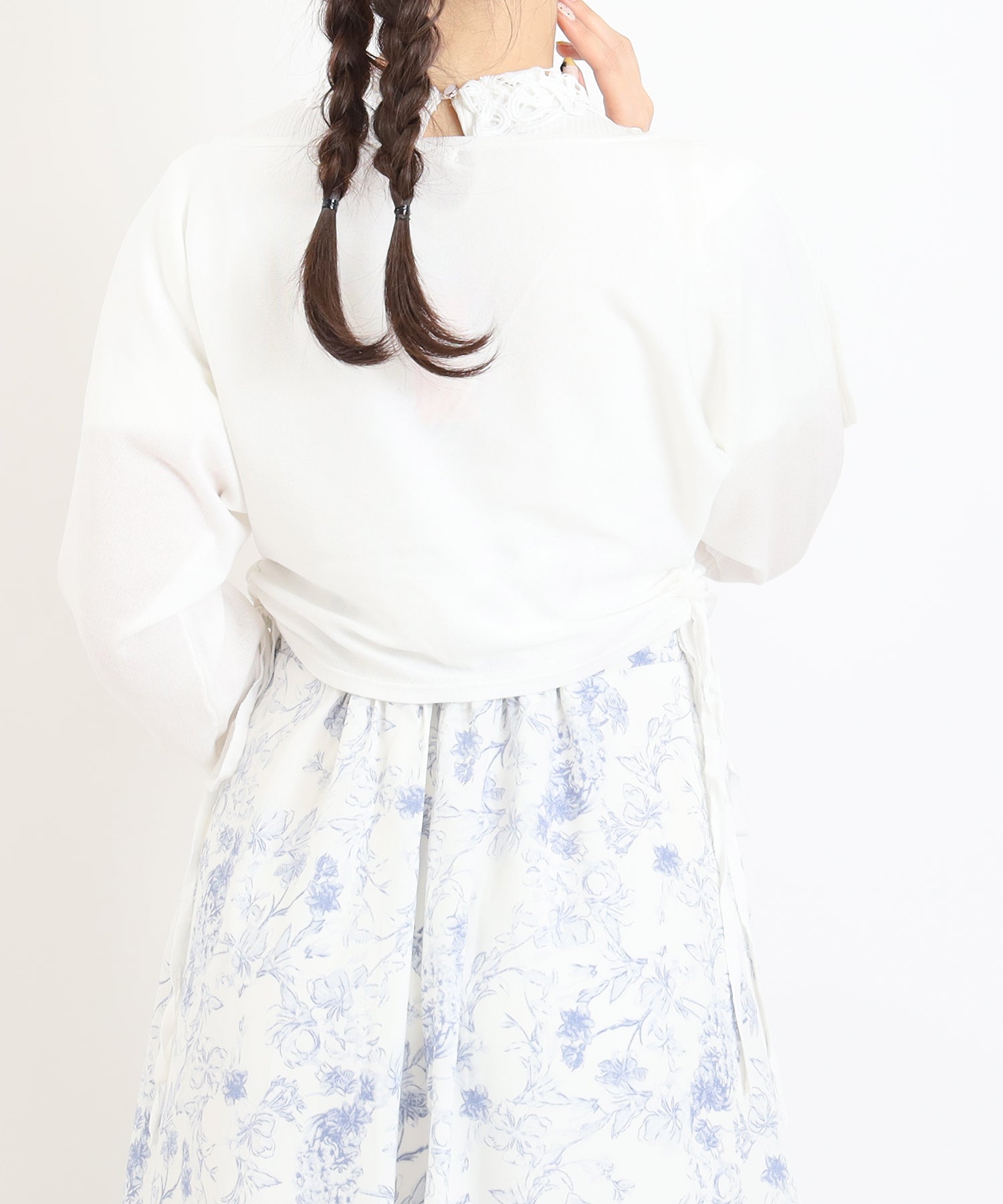 ホワイト　model：160　着用サイズ：M