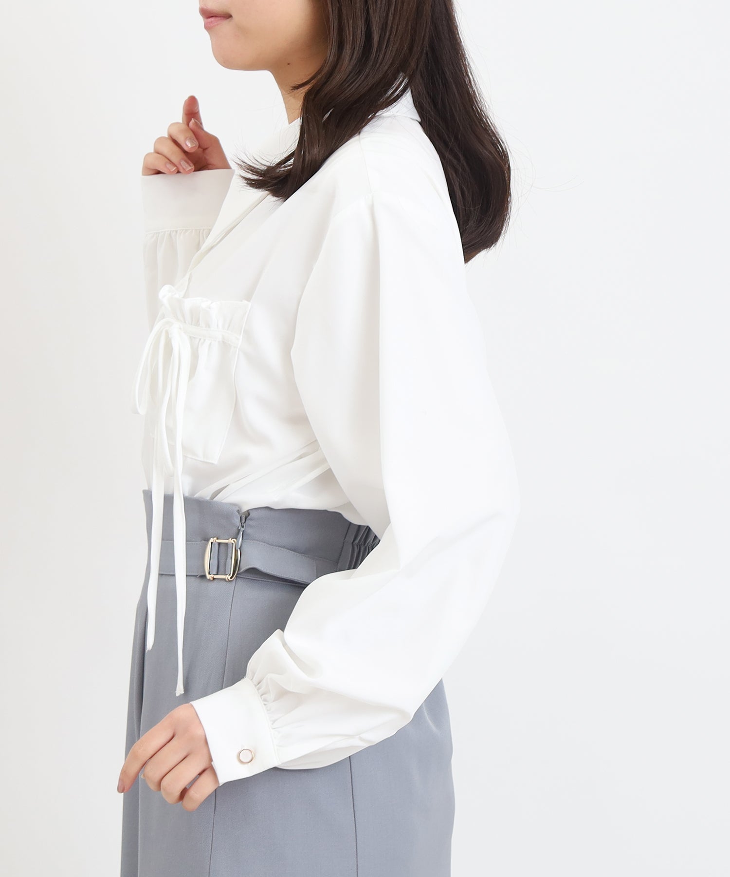 ホワイト　model：156　着用サイズ：M