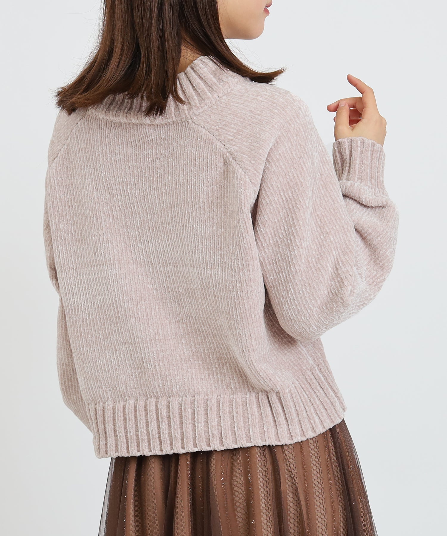 ピンクベージュ　MODEL:156　着用サイズ：M