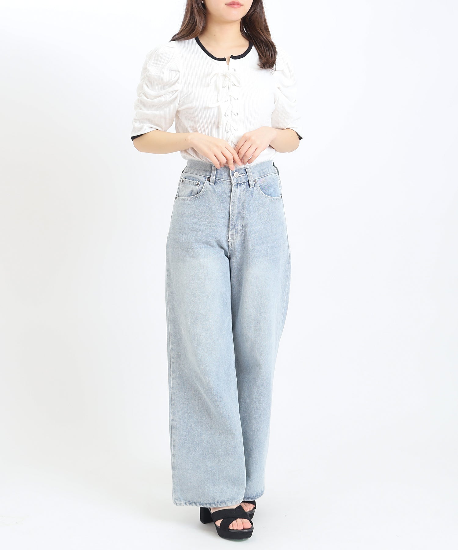 ホワイト　model：156　着用サイズ：M