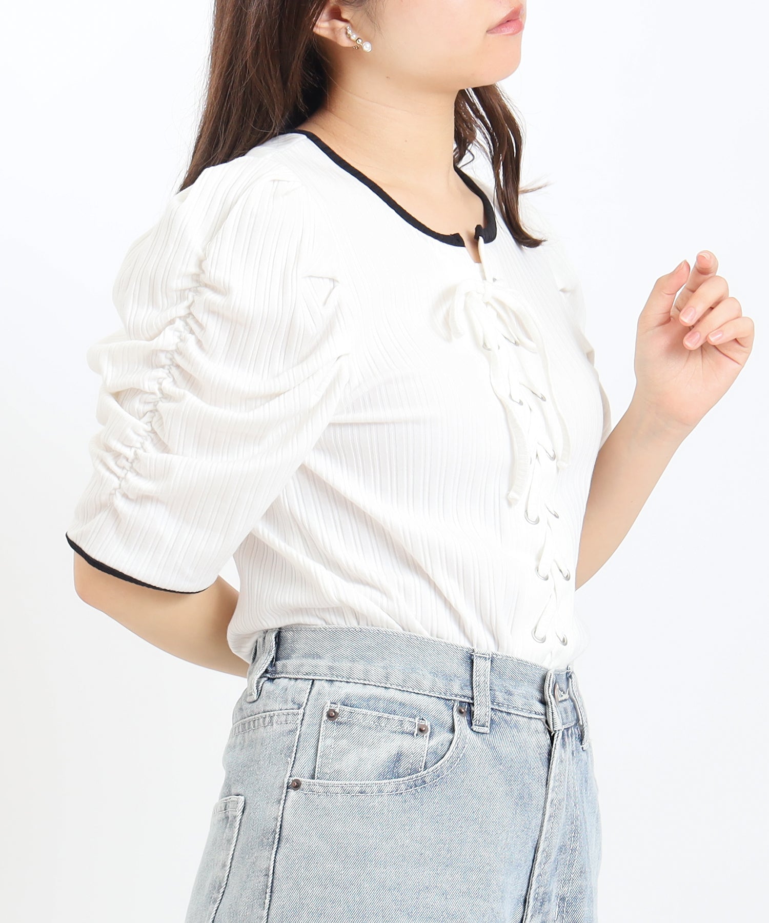 ホワイト　model：156　着用サイズ：M