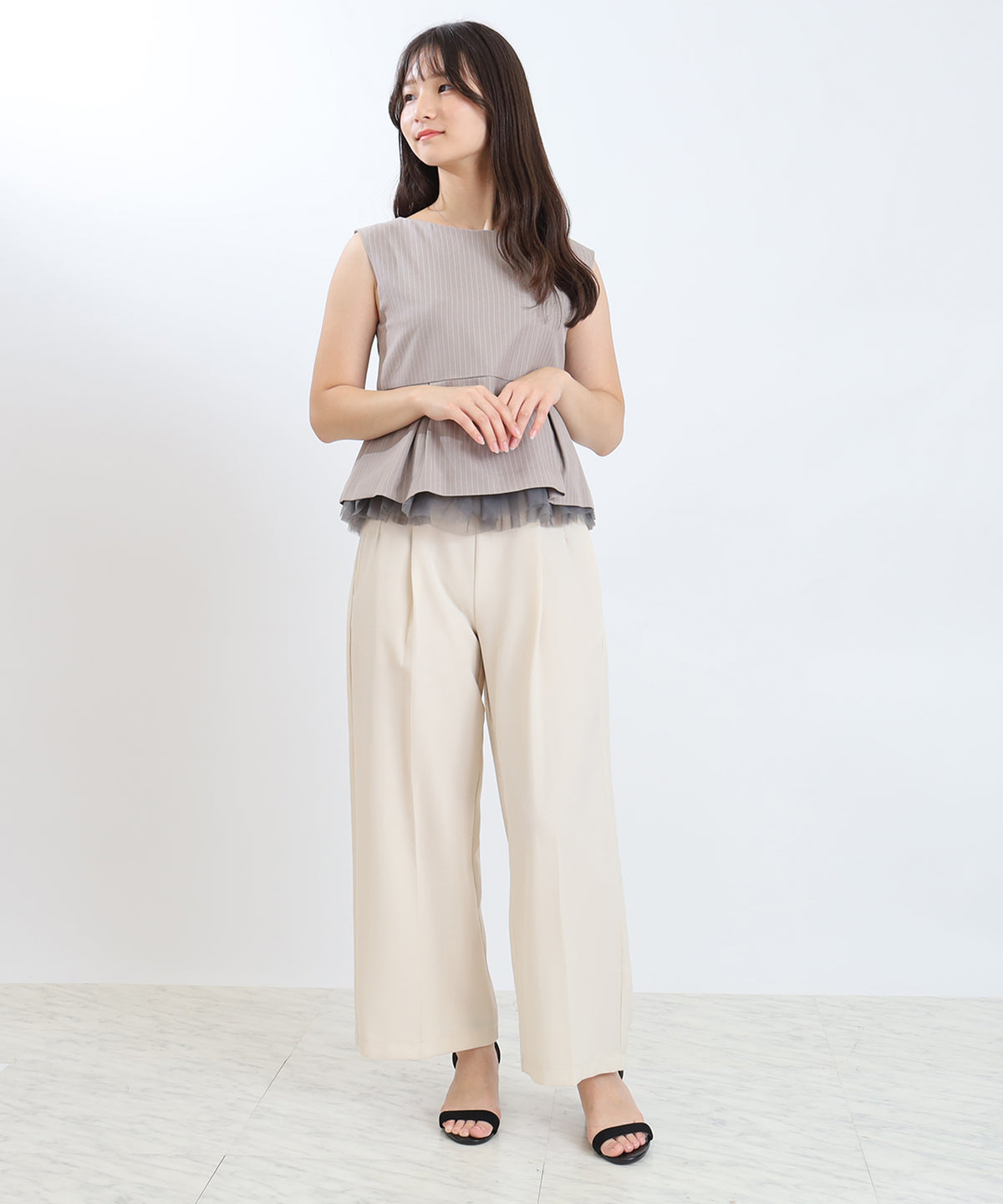 ライトグレー　model:160cm  着用サイズ：M