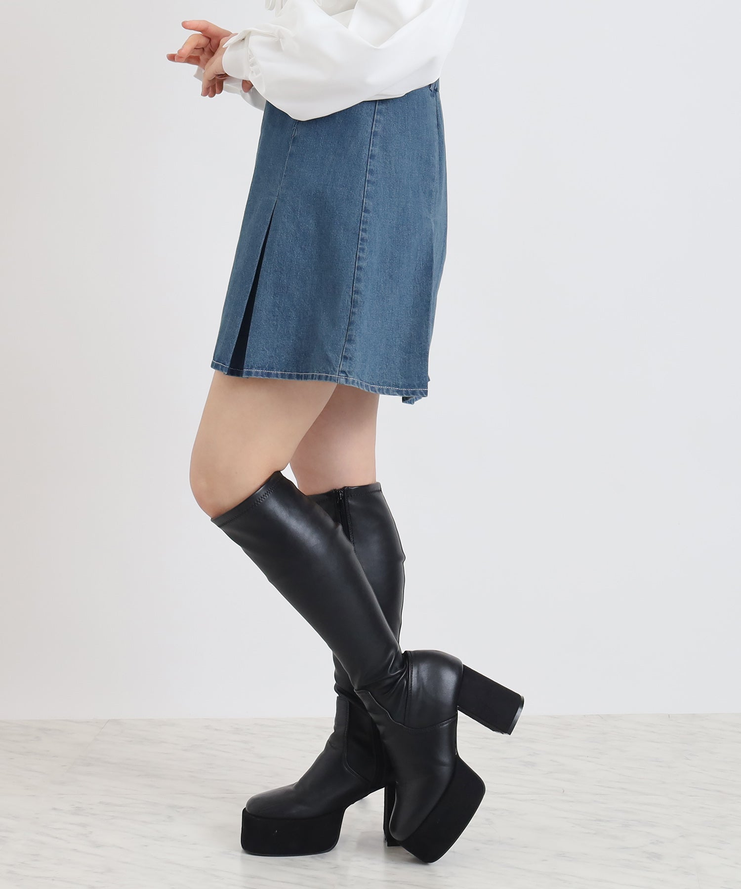 ブルー　model：156　着用サイズ：S