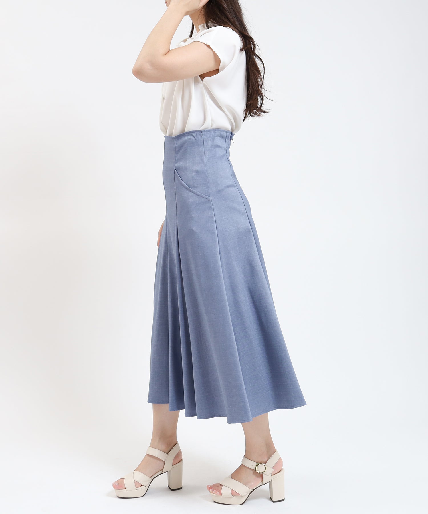 フレアスカート MILLY ブルー バックジップ フレアスカート MILLY ブルー バックジップ