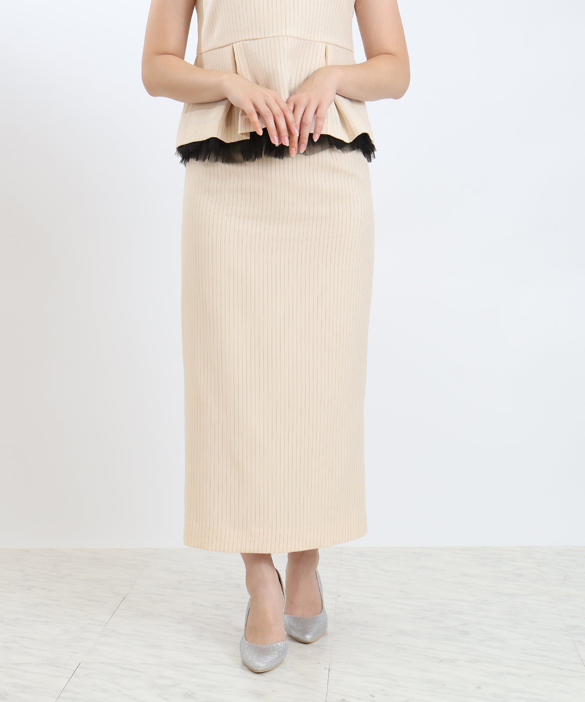 ベージュ　model:160cm  着用サイズ：M
