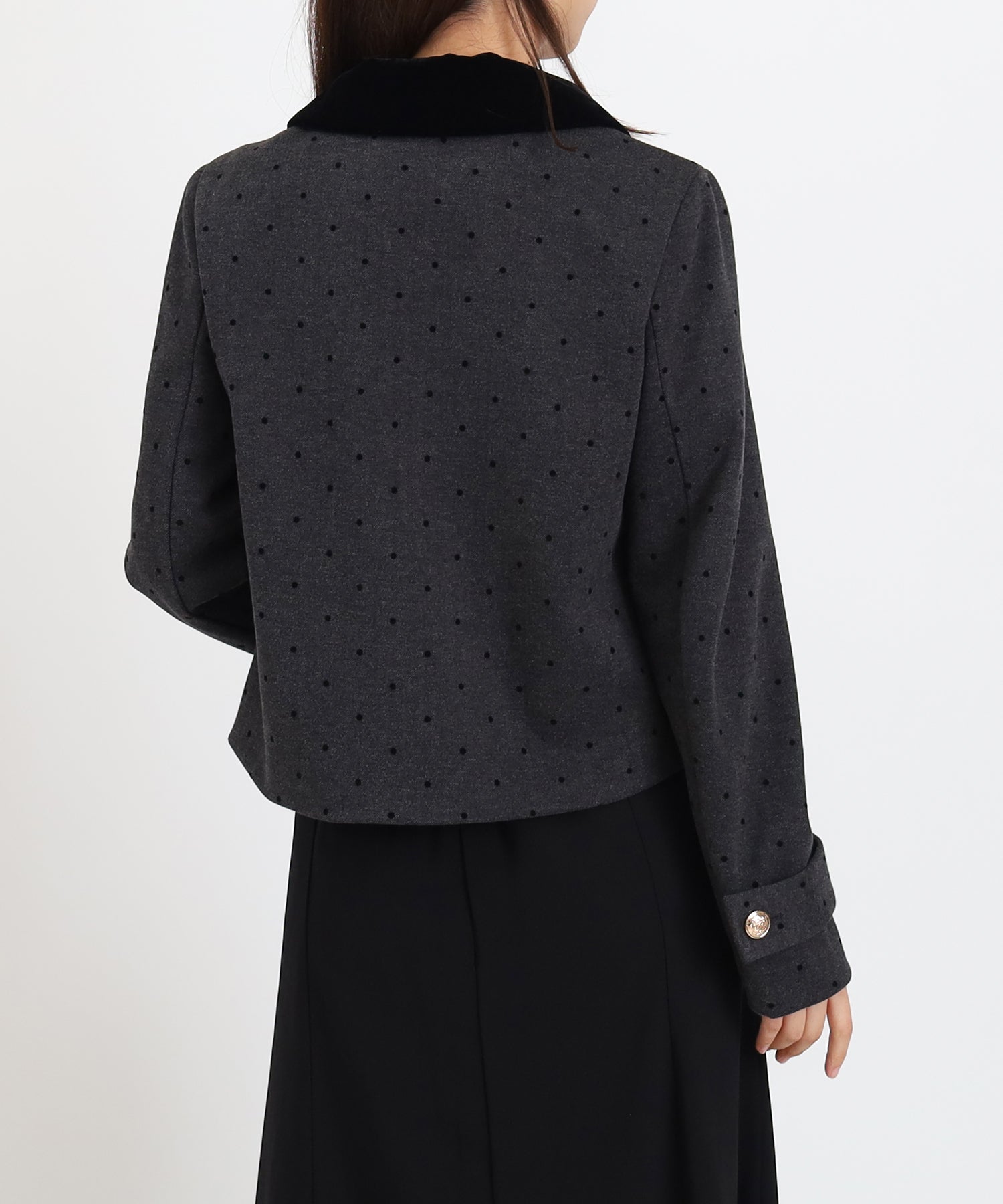 チャコール　model:156 　着用サイズ：M