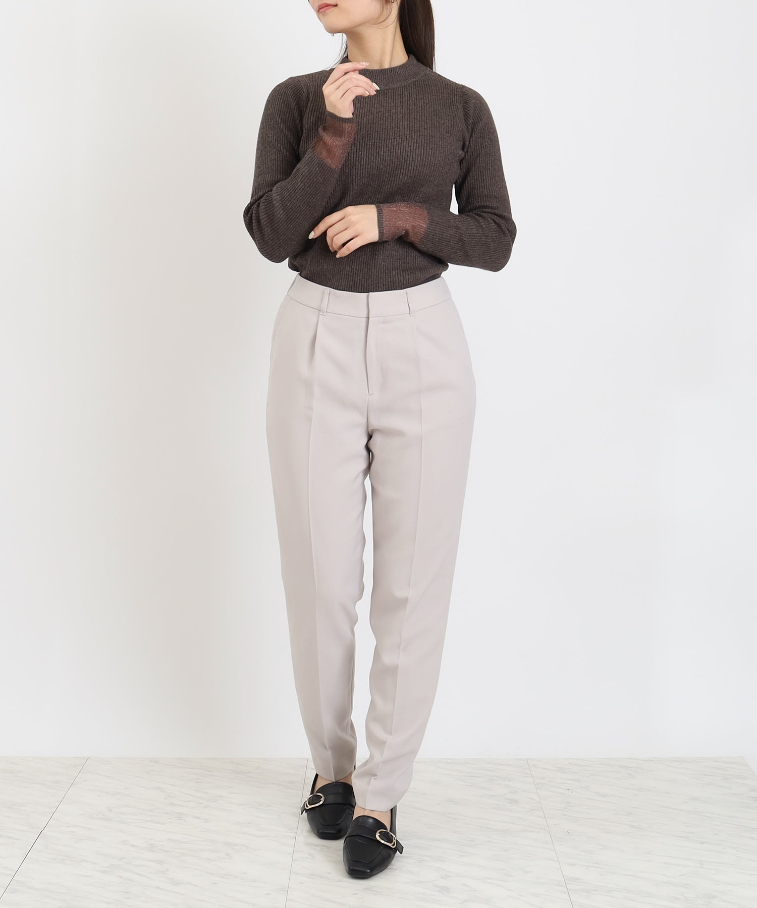 ベージュ　model：160　着用サイズ：M