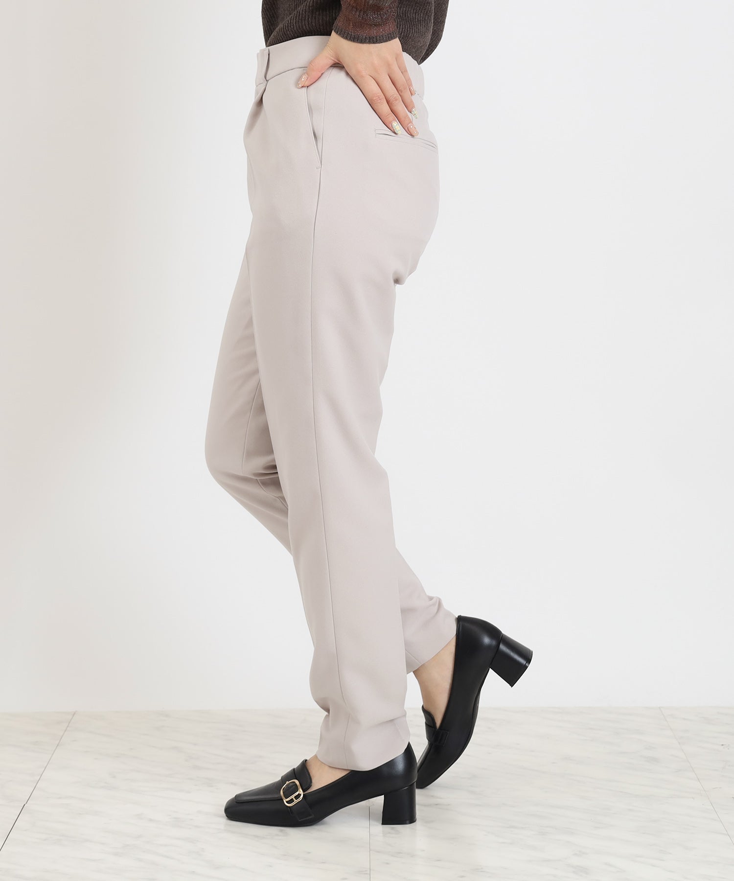 ベージュ　model：160　着用サイズ：M